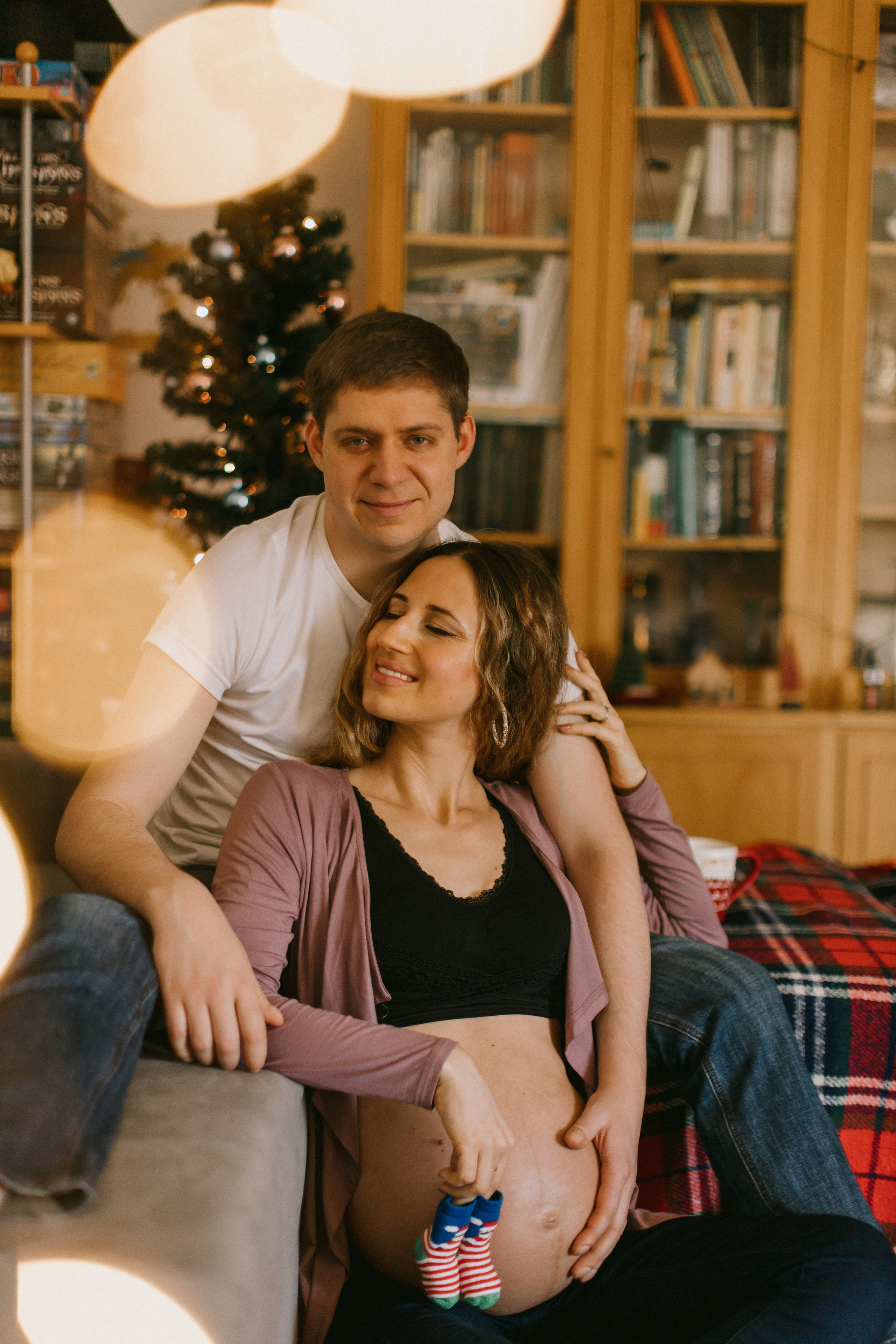 Babybauch-Fotoshooting zu Hause. Maria Chistyakovа — Fotografin in Karlsruhe, Baden-Baden und Umgebung