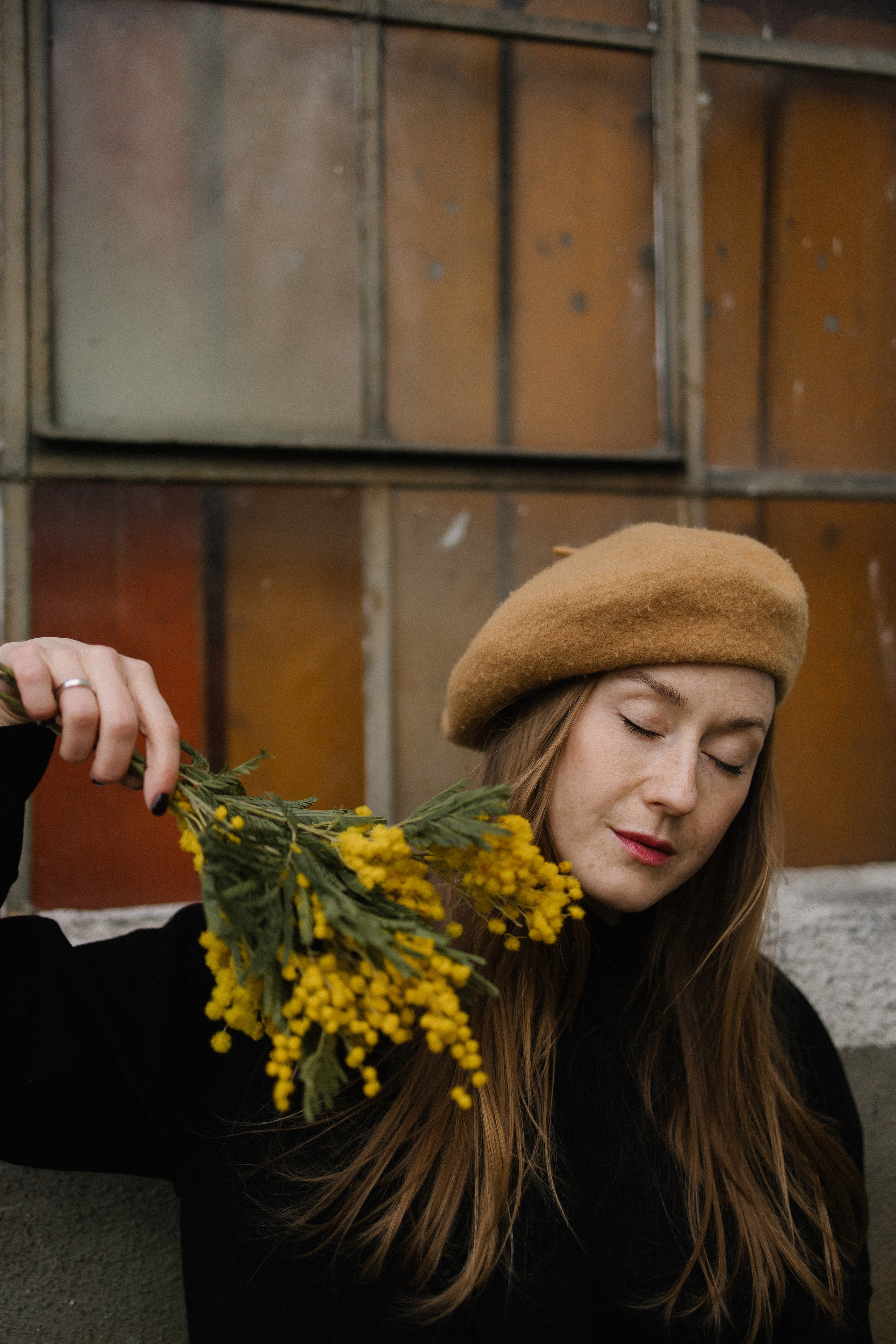 «Она несла в руках отвратительные, тревожные желтые цветы…». Фотограф в Германии — Мария Чистякова