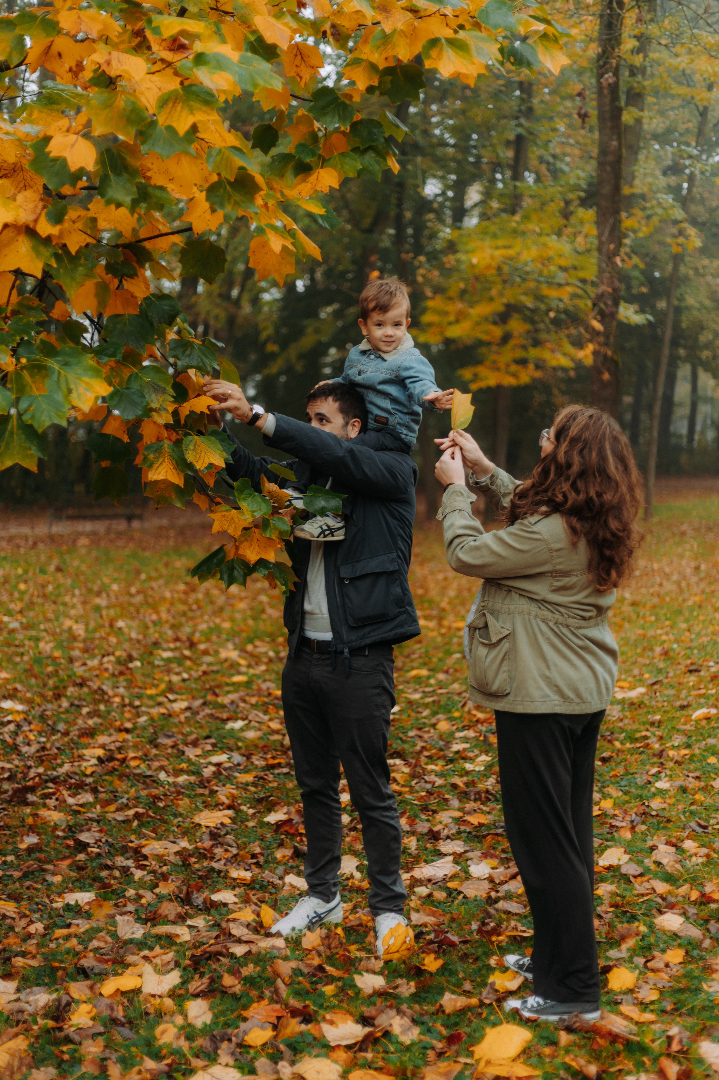 Walking in Maksimir. Elena Gorobets. Photographer in Zagreb