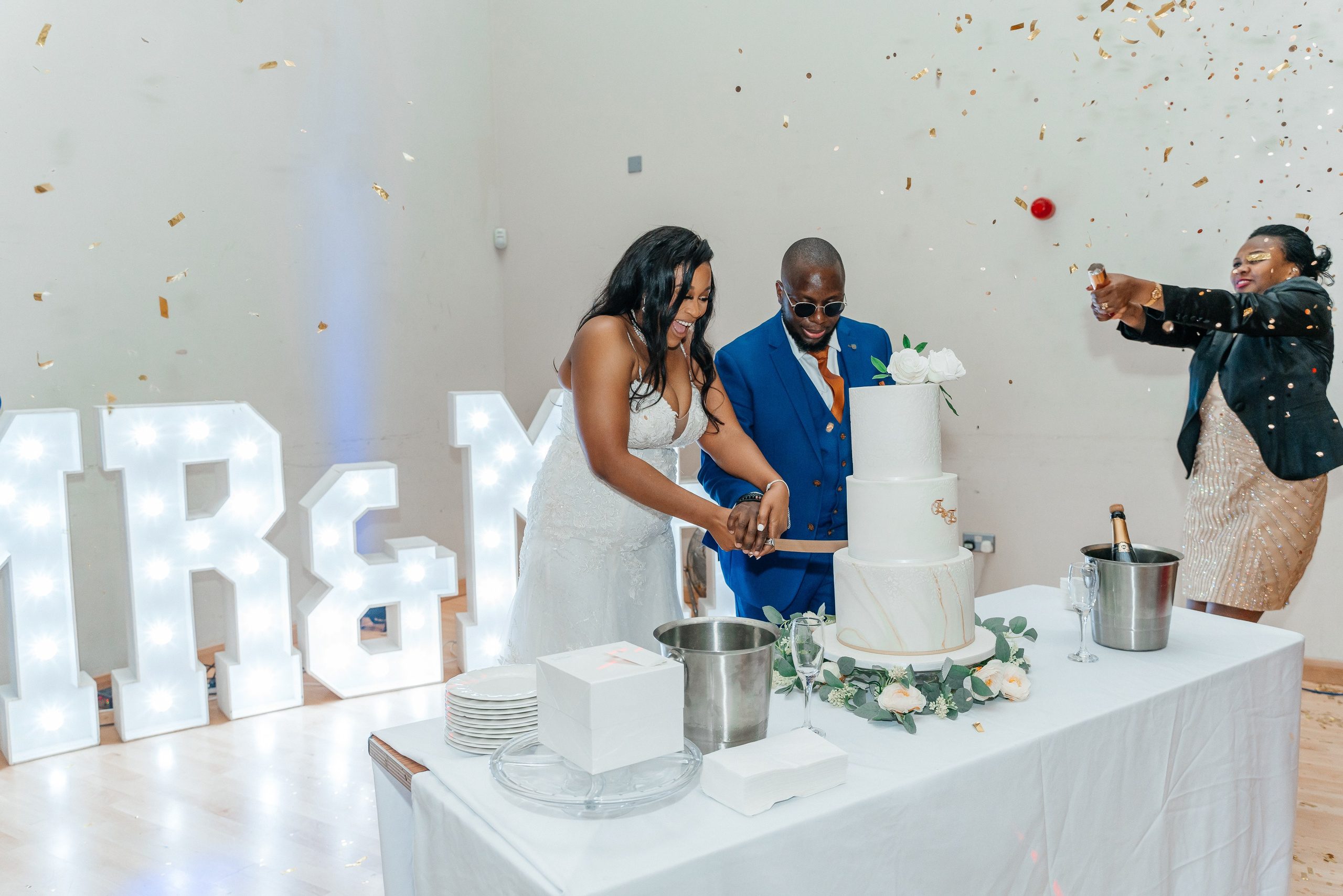 wedding photographer in Canterbury, Wellington House wedding photography, Wellington House wedding ceremony, Wellington House civil marriage, Wellington House inside, Wellington House wedding, Wellington House civil marriage, Wellington House civil marriage ceremony, свабедная церемония в Wellington House, свадебный фотограф в Canterbury