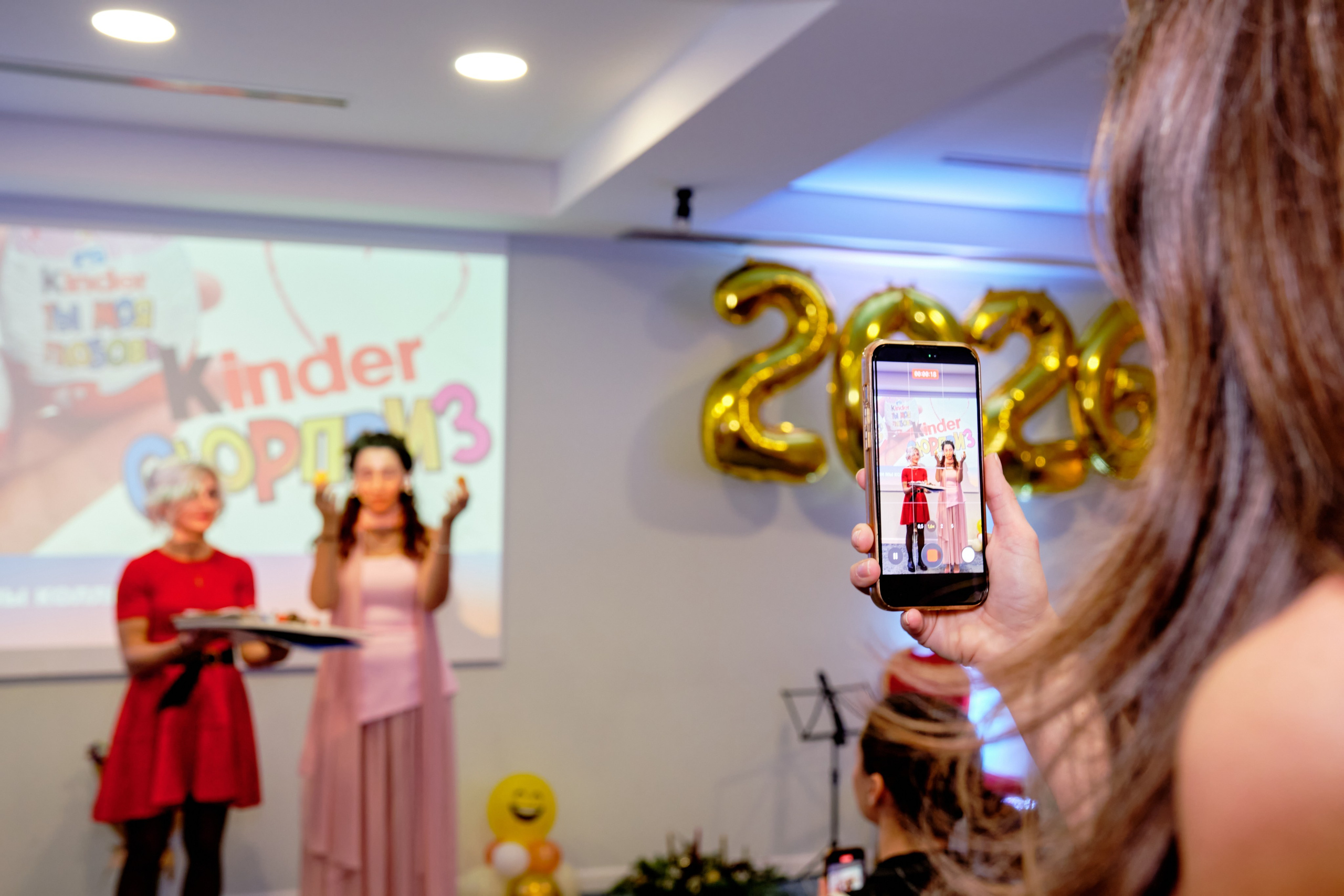 Фоторепортаж з благодійного Новорічного балу у Чорногорії. Портретний фотограф Альона Новгородцева