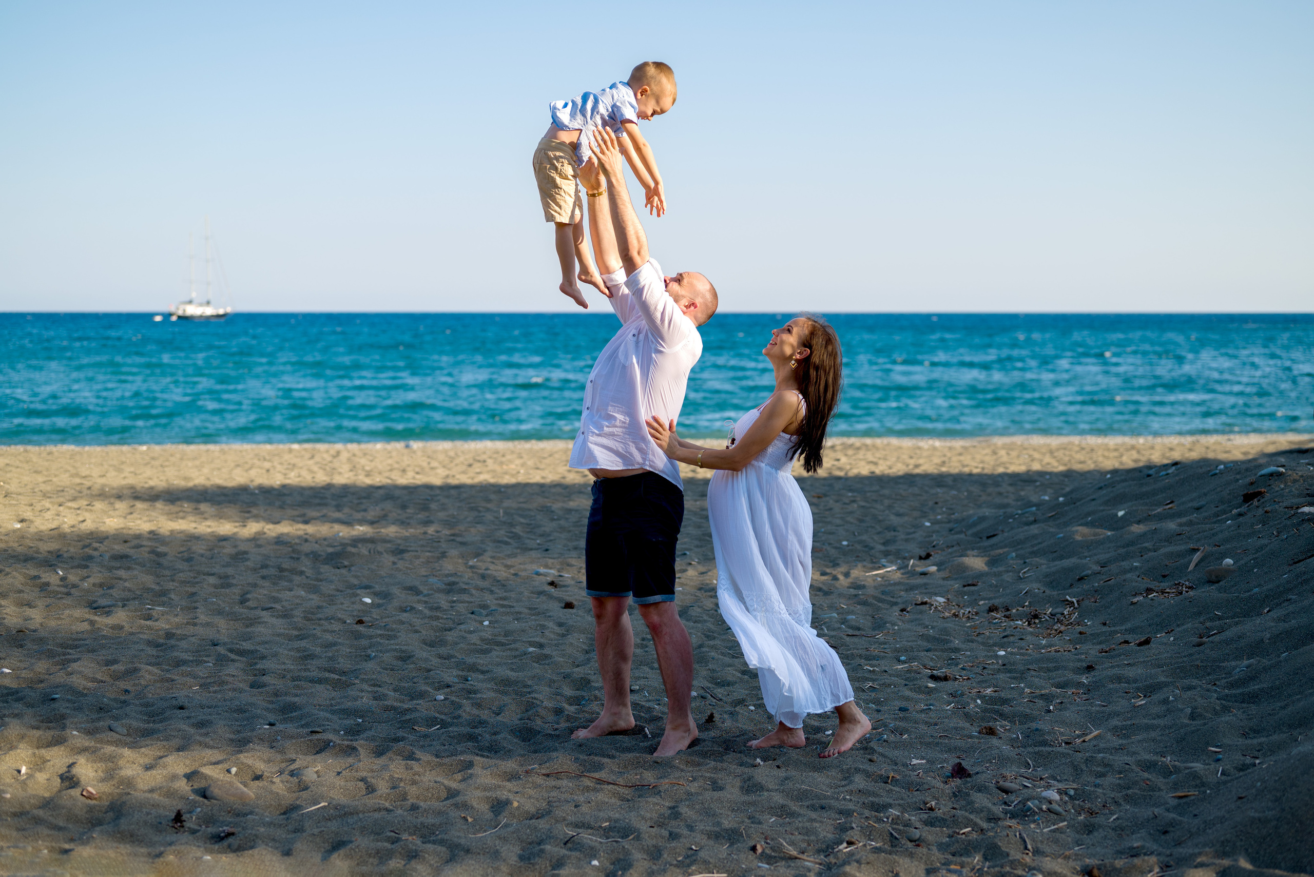Семейная фотосессия на пляже Кемер, Анталия. Фотограф в Анталии, Кемере, Турции
