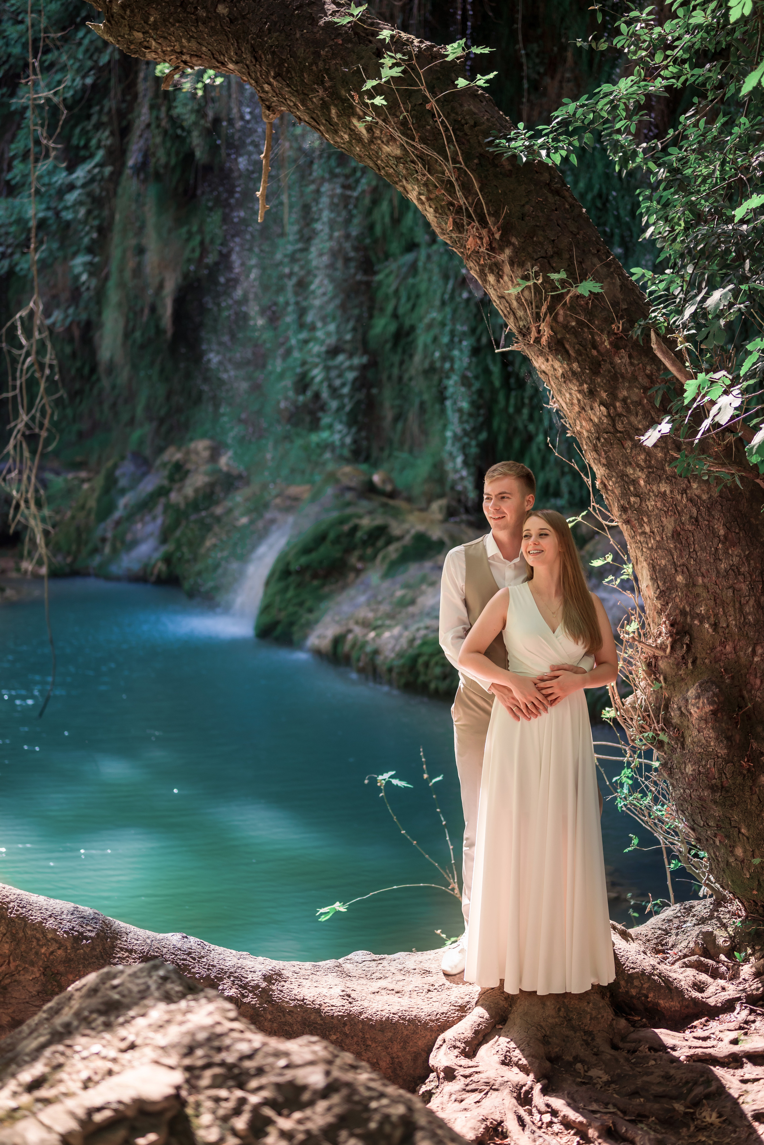 Свадебная фотосессия на водопадах Куршунлу, Анталия. Фотограф в Анталии, Кемере, Турции