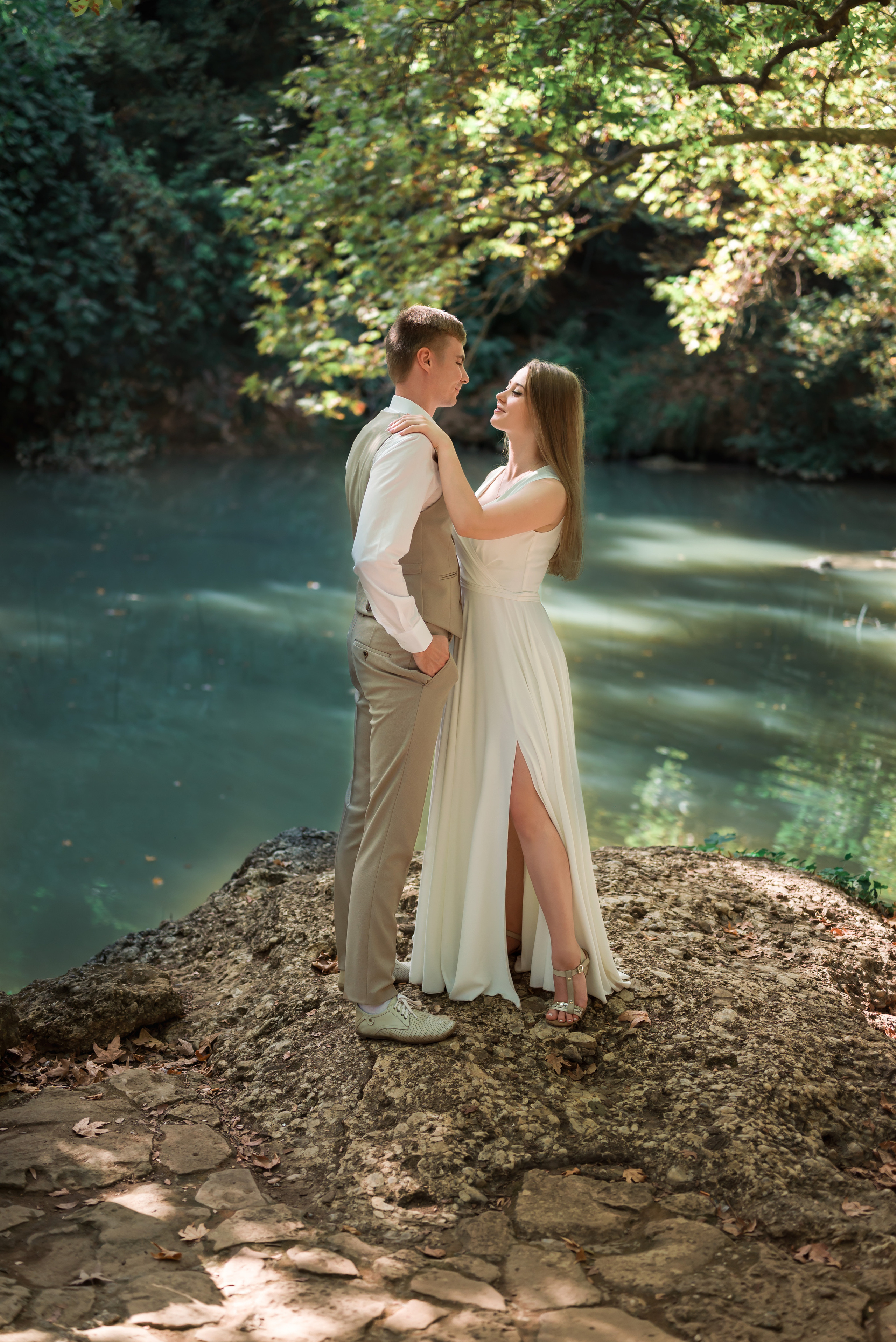 Свадебная фотосессия на водопадах Куршунлу, Анталия. Фотограф в Анталии, Кемере, Турции