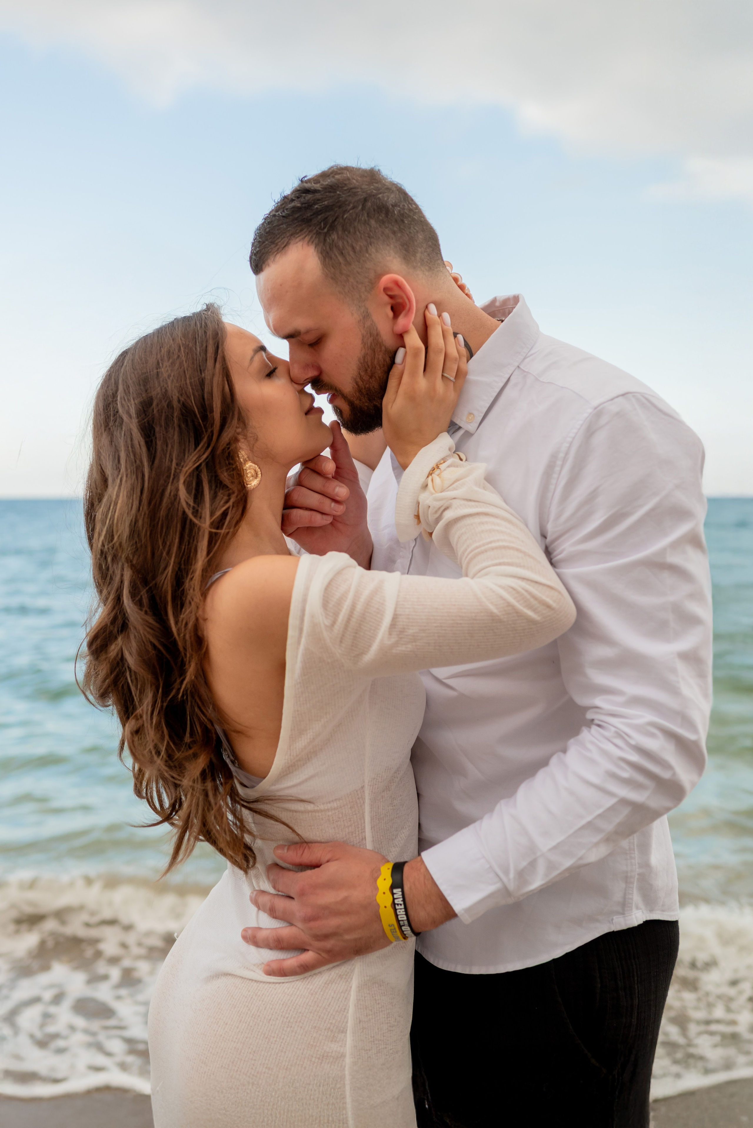 Предложение руки на пляже Кемера. Photographer in Antalya, Kemer, Turkey