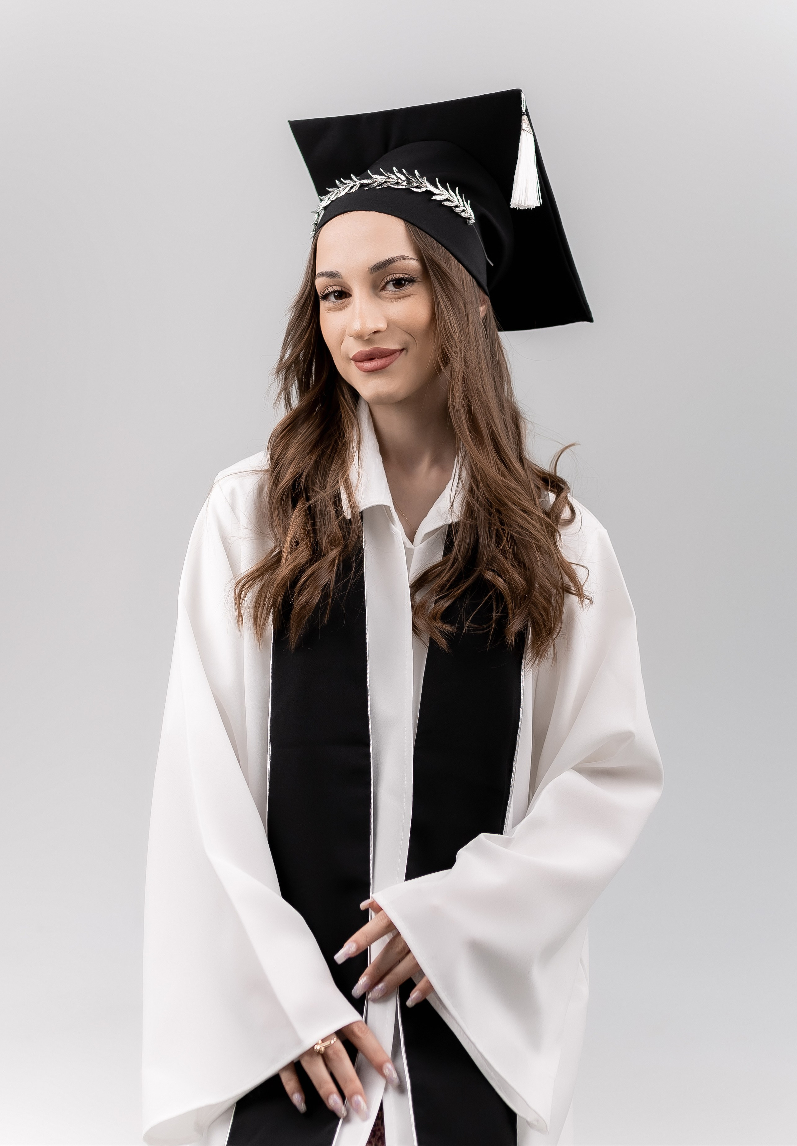 Premium mezun xalati, qara mezun geyimi, ag mezun libasi, qirmizi sarfli mezun paltari, mezun aksesuarlar, mezun papaqlari, mezun lentleri, mezun hediyyeleri, mezun fotosessiya geyimleri, mezun cekilisi ucun geyimler, mezun tedbirleri ucun aksesuarlar, mezun geyimlerinin icare ve satisi, premium mezun libaslari, mezun geyimleri online sifaris, mezun geyimleri Bakida, mezun geyimleri qiymetleri, mezun geyimleri modelleri, Mezun cekilisi, mezun fotosessiyasi, mezun cekilisi ucun geyimler, mezun mantiyasi cekilisi, mezun fotosessiya ideyalari, mezun gunu fotosessiya, mezun xatireleri, mezun papaqlari ile fotosessiya, mezun lentleri ile cekilis, ferdi mezun fotosessiyasi, qrup mezun cekilisi, mezun fotosessiya mekani, mezun ucun ideal cekilis fonlari, mezun fotosessiya aksesuarlari, mezun albomu sekilleri, mezun cekilisi poza ideyalari, universitet mezun fotosessiyasi, kollektiv mezun fotosessiyasi, mezun xalatlari ile cekilis, mezun mantiyasi fotosessiyasi, mezun geyimleri ile professional cekilis, mezun tebrik fotosessiyasi, en yeni mezun cekilis trendləri, mezun fotosessiya xidmetleri, premium mezun cekilisi, mezun cekilisi ucun dekorlar, mezun fotosessiyasi aksesuarlar, mezun gunu en gozel fotolar, mezun cekilisi fotostudiya, bakida mezun fotosessiyasi, xaricde mezun cekilisi, mezun gunune ozel cekilis,Məzun mantiyaları, eksklüziv məzun geyimləri, ağ və qara məzun libasları, məzun üçün xüsusi şarf modelləri, məzun papağı və aksesuarları, fərdi dizayn məzun geyimləri, məzun tədbiri üçün ən yaxşı seçimlər, məzun fotosessiyası üçün ideal libaslar, məzun mərasimi geyimləri, keyfiyyətli məzun mantiyası, rahat və şık məzun geyimləri, məzun üçün lent və tac modelləri, məzun simvolik medalları, icarəyə verilən məzun libasları, məzun geyimlərinin sərfəli qiymətləri, onlayn məzun geyimi sifarişi, məzun paltarı mağazası, dəbli məzun geyimləri, premium məzun mantiyalarının satışı, universitet məzunları üçün mantiyalar, kollektiv məzun geyimləri, məktəb məzunları üçün geyimlər, diplom mərasimi üçün geyimlər, fərqli rəngdə məzun libasları, ən yeni məzun geyimləri, rahat və premium məzun geyimi seçimləri, Bakıda məzun geyimi mağazası, məzun üçün ən yaxşı libaslar, məzun dünyası, mezun dunyasi, mezun geyimleri