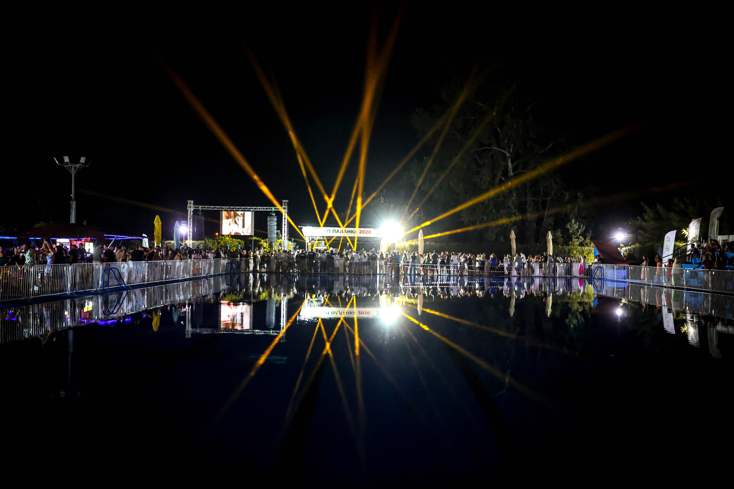 Koncert Dženana Lončarevića. Foto Simic Jagodina