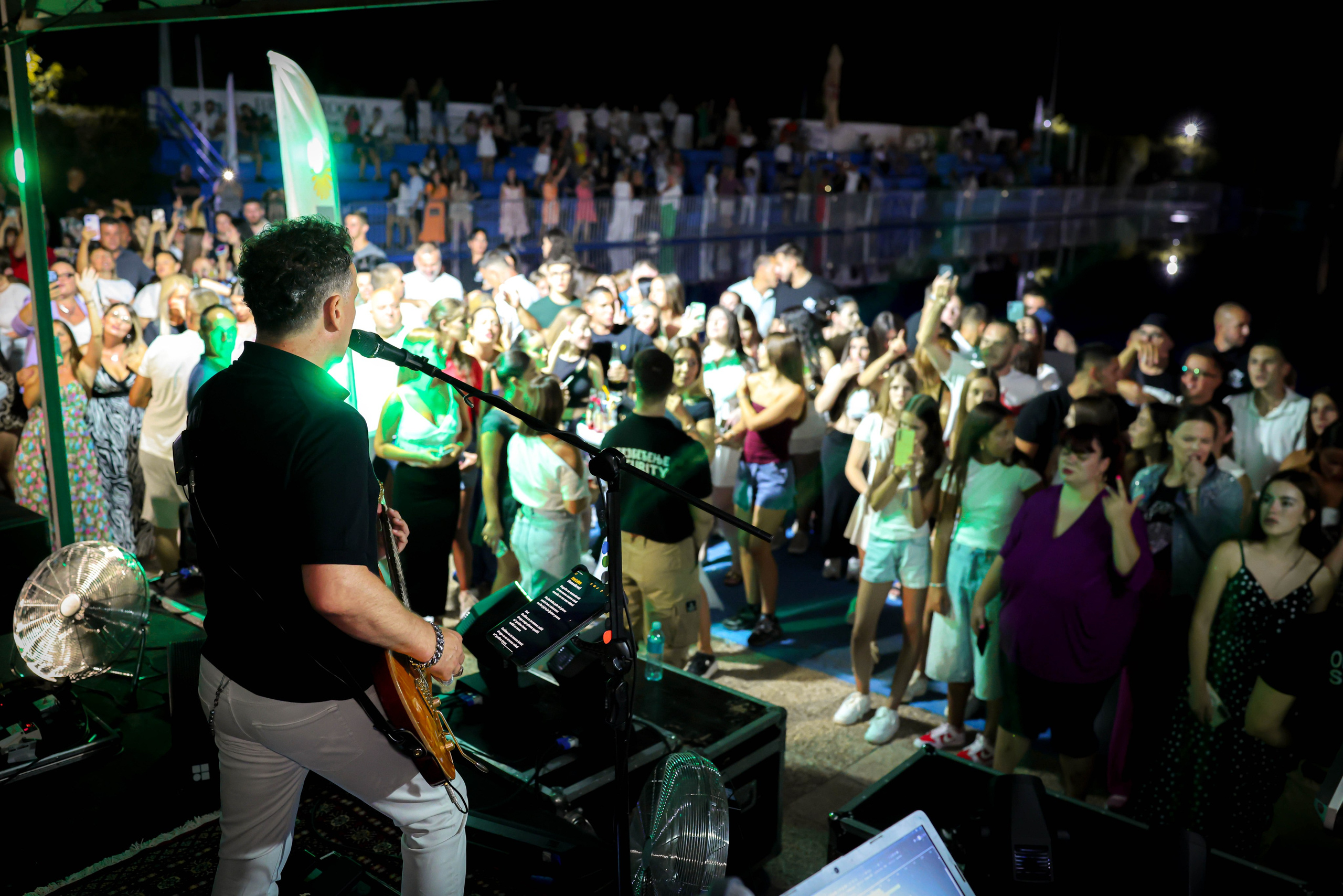 Koncert Dženana Lončarevića. Foto Simic Jagodina