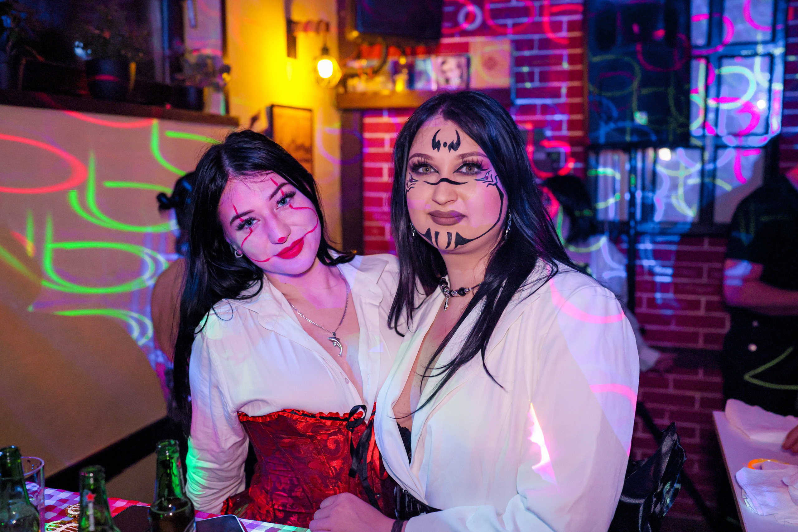 Maskenbal — Kafana Gradska Biblioteka Jagodina. Foto Simic Jagodina