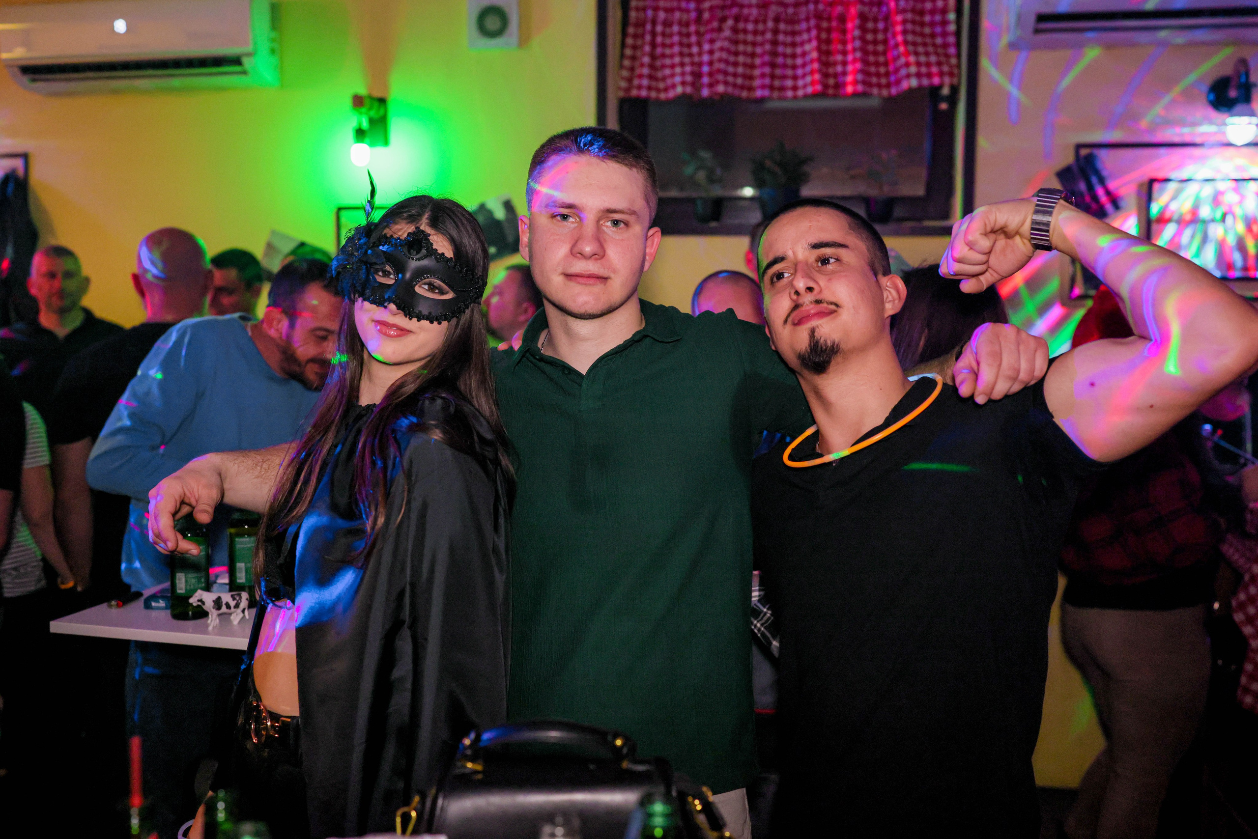 Maskenbal — Kafana Gradska Biblioteka Jagodina. Foto Simic Jagodina