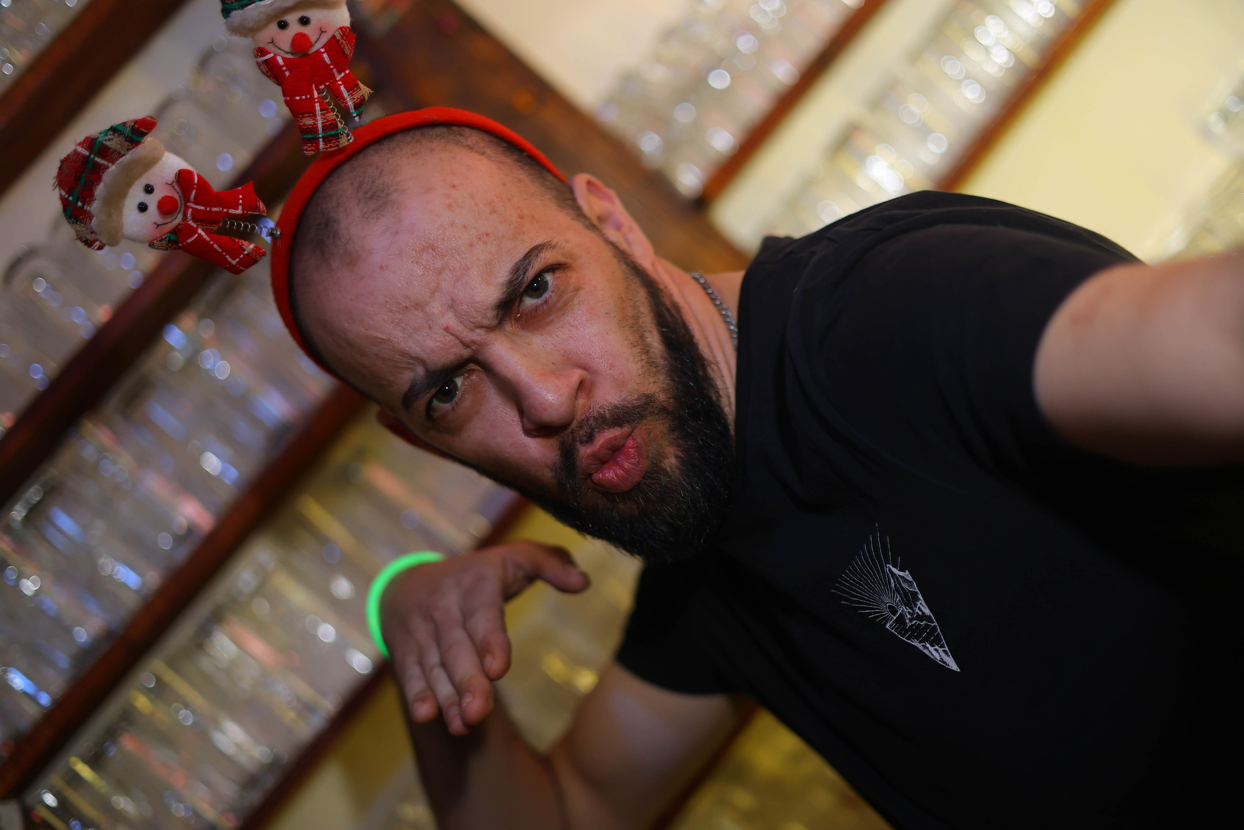 Maskenbal — Kafana Gradska Biblioteka Jagodina. Foto Simic Jagodina