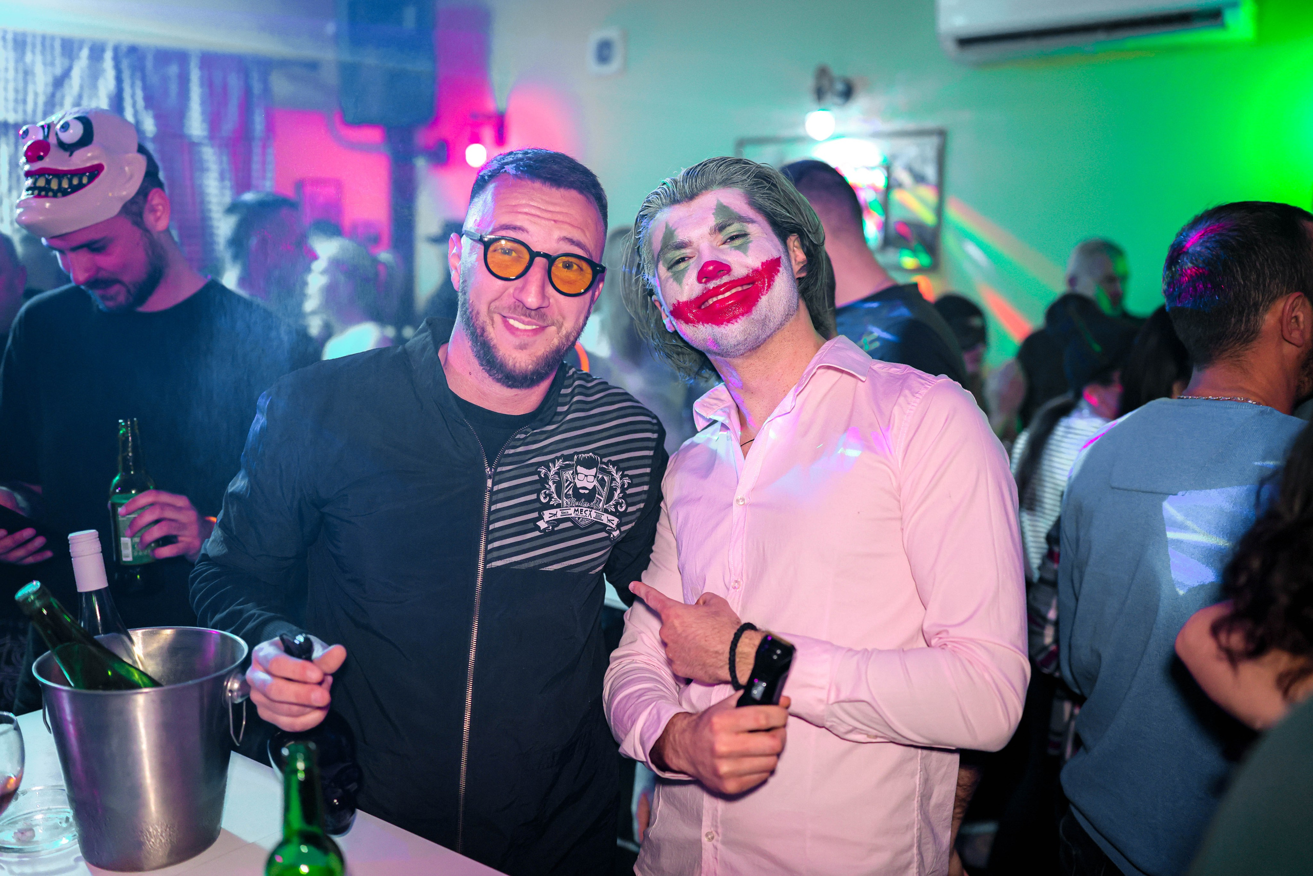 Maskenbal — Kafana Gradska Biblioteka Jagodina. Foto Simic Jagodina