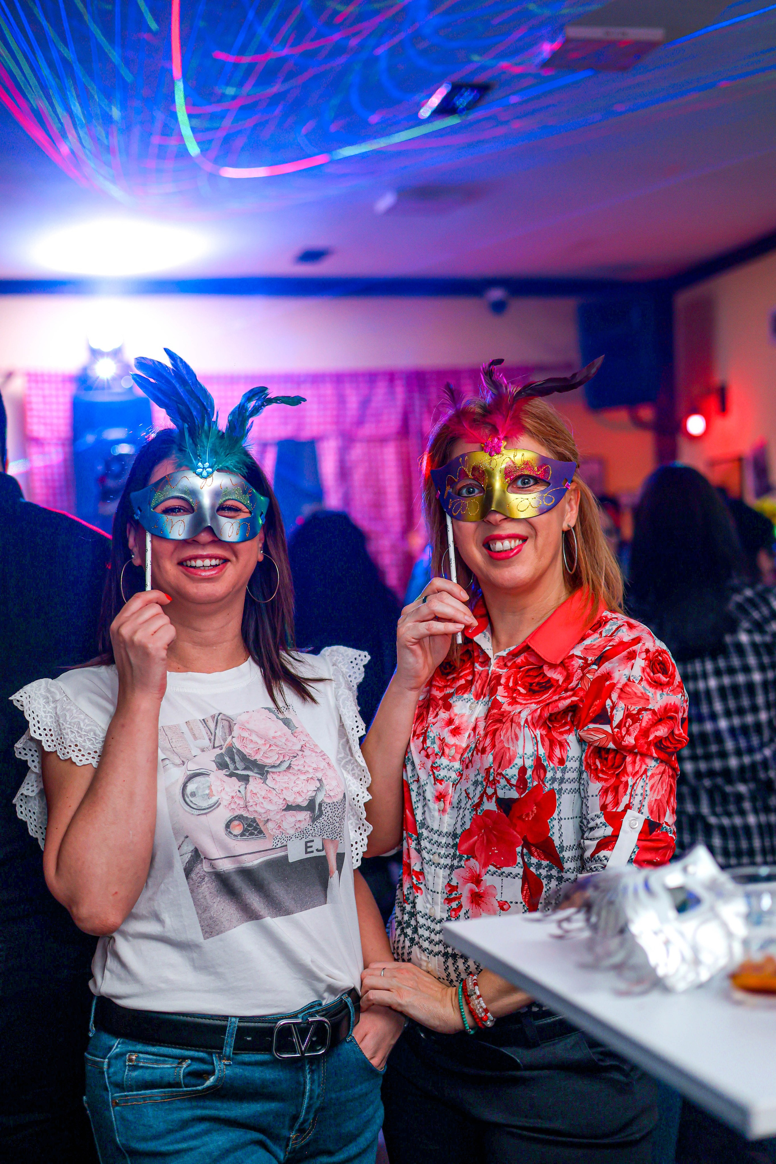 Maskenbal — Kafana Gradska Biblioteka Jagodina. Foto Simic Jagodina