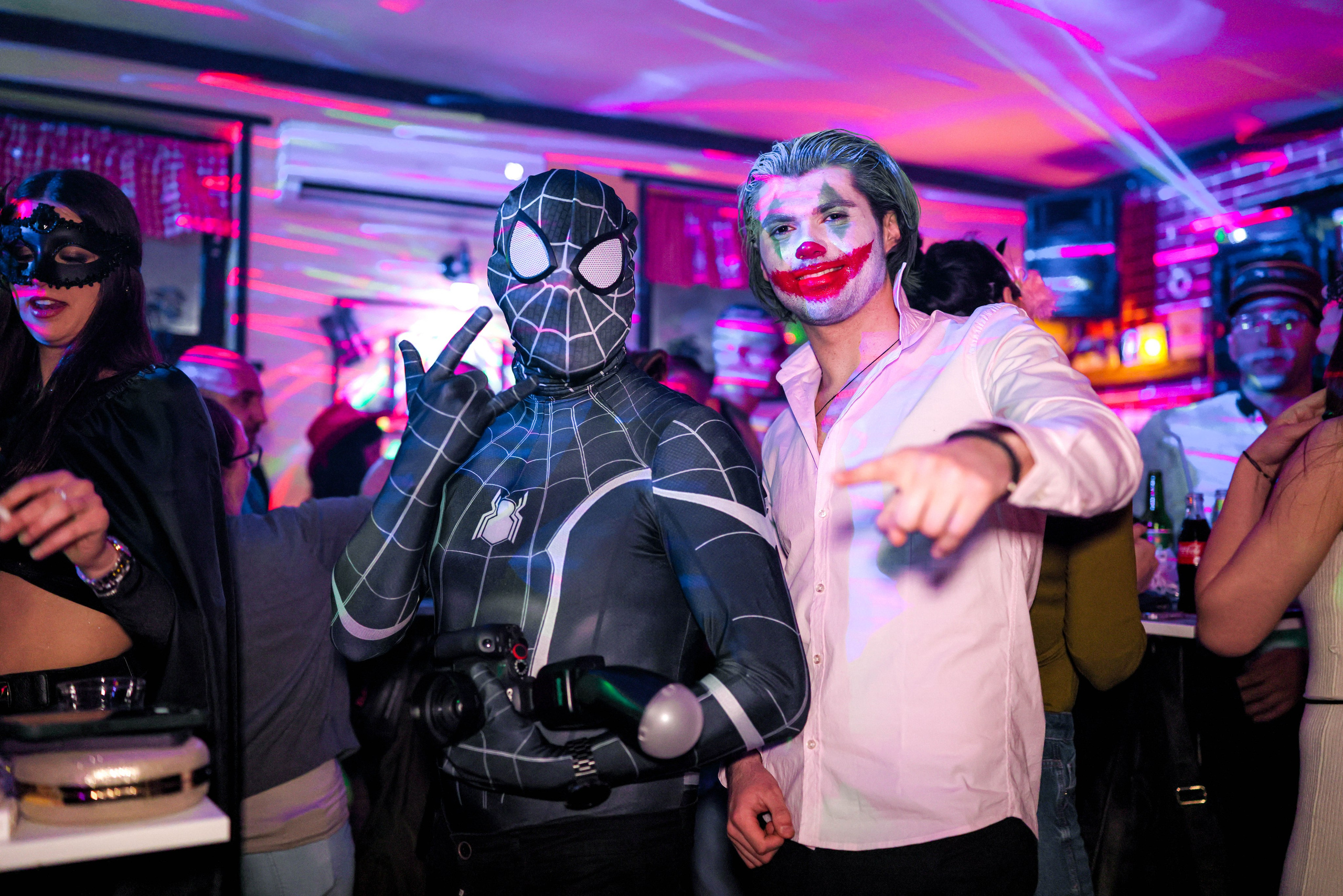 Maskenbal — Kafana Gradska Biblioteka Jagodina. Foto Simic Jagodina