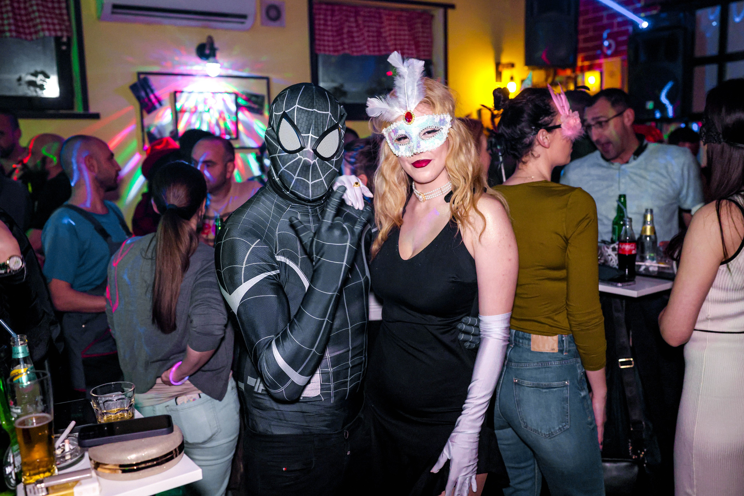 Maskenbal — Kafana Gradska Biblioteka Jagodina. Foto Simic Jagodina