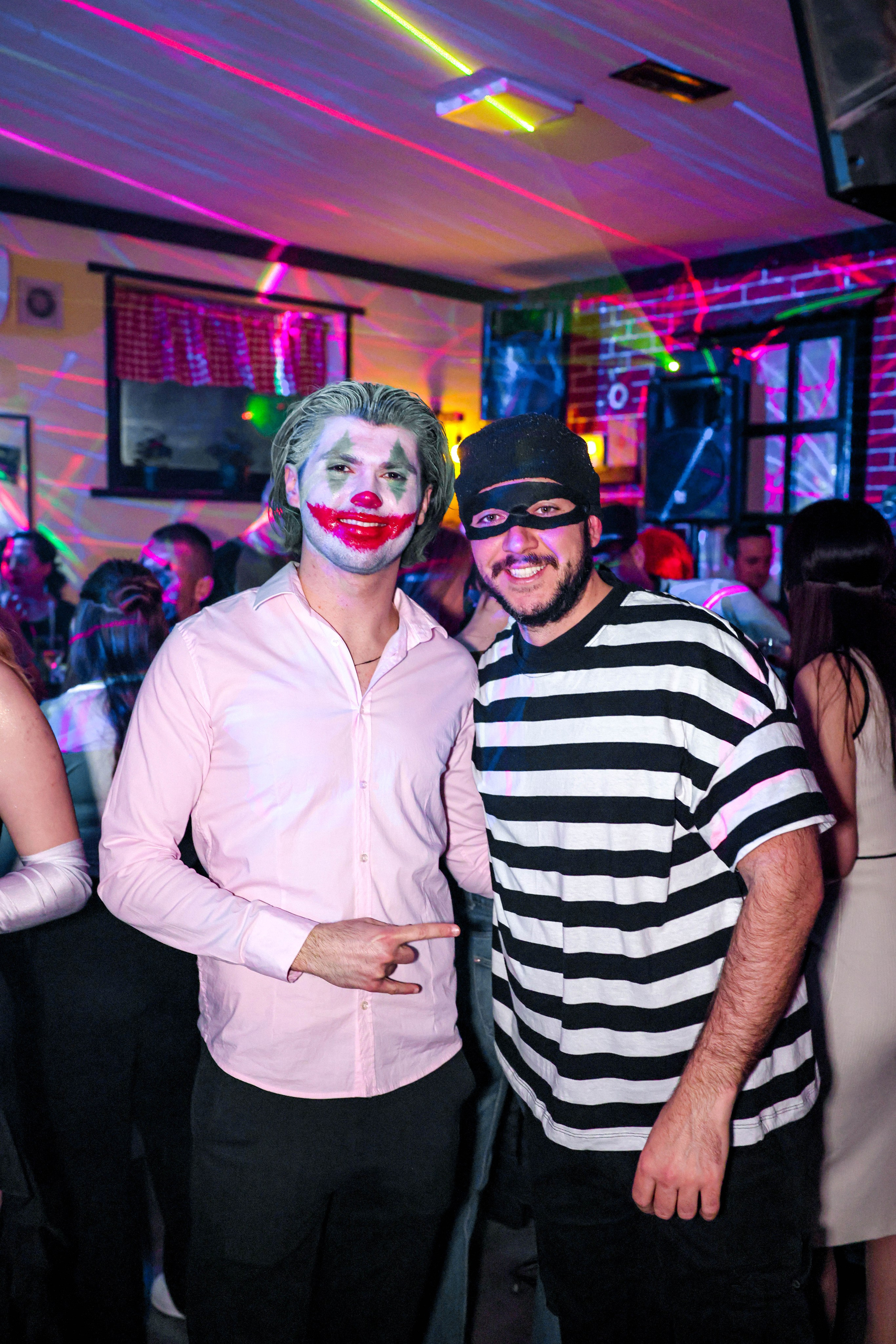 Maskenbal — Kafana Gradska Biblioteka Jagodina. Foto Simic Jagodina