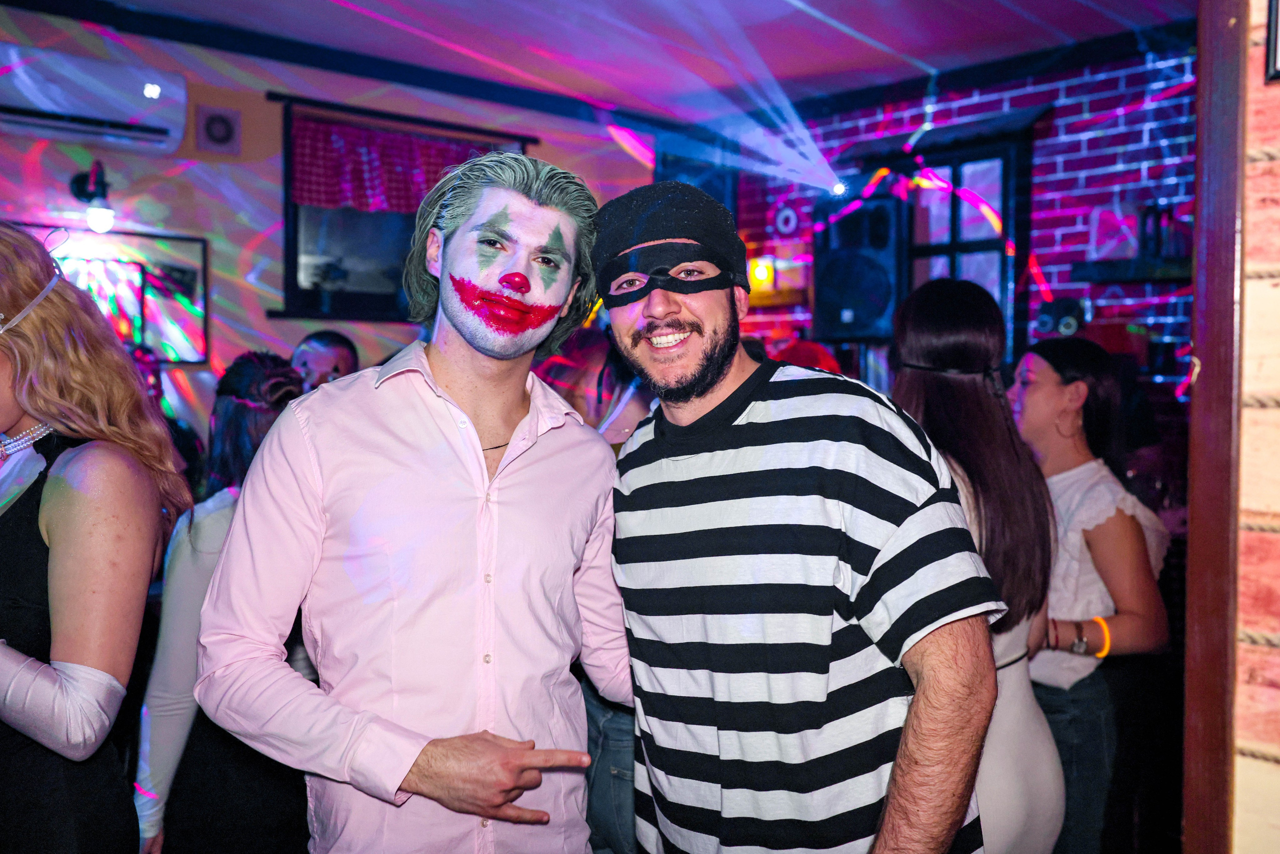 Maskenbal — Kafana Gradska Biblioteka Jagodina. Foto Simic Jagodina