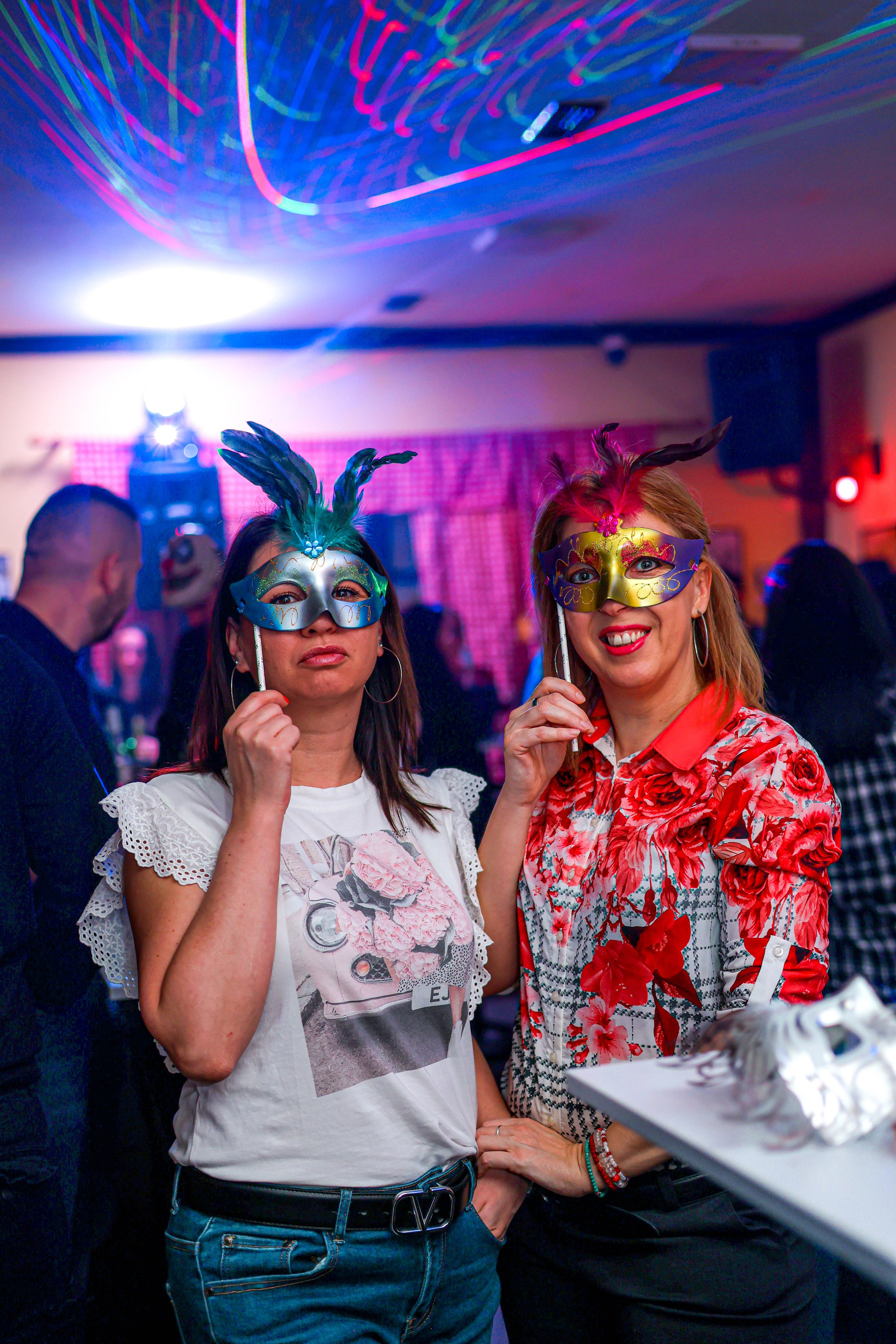 Maskenbal — Kafana Gradska Biblioteka Jagodina. Foto Simic Jagodina