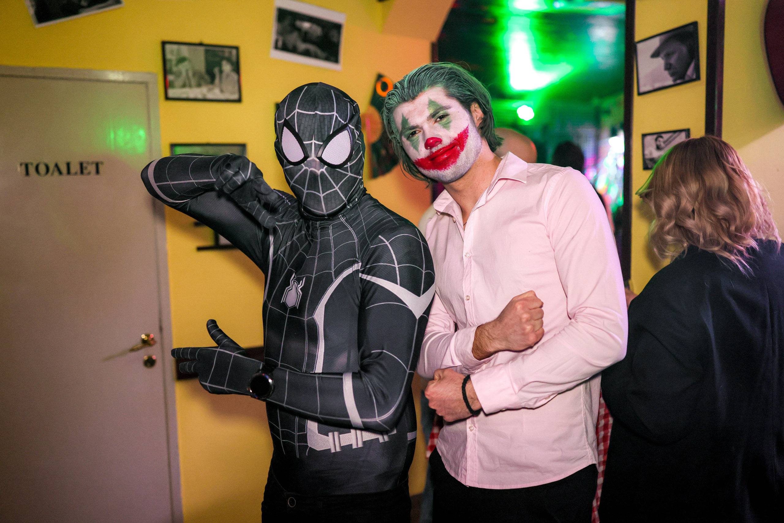 Maskenbal — Kafana Gradska Biblioteka Jagodina. Foto Simic Jagodina