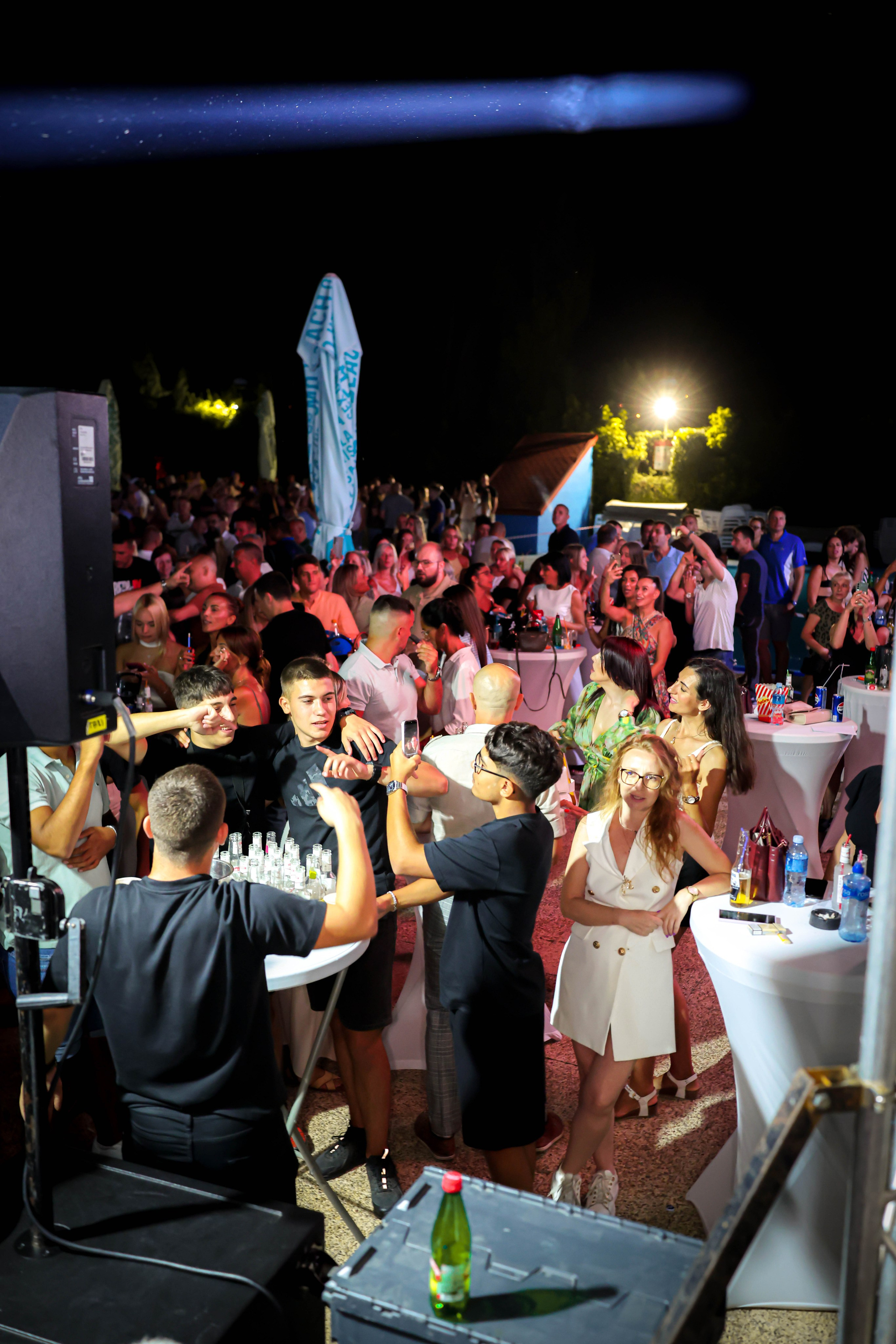 Koncert Dženana Lončarevića. Foto Simic Jagodina