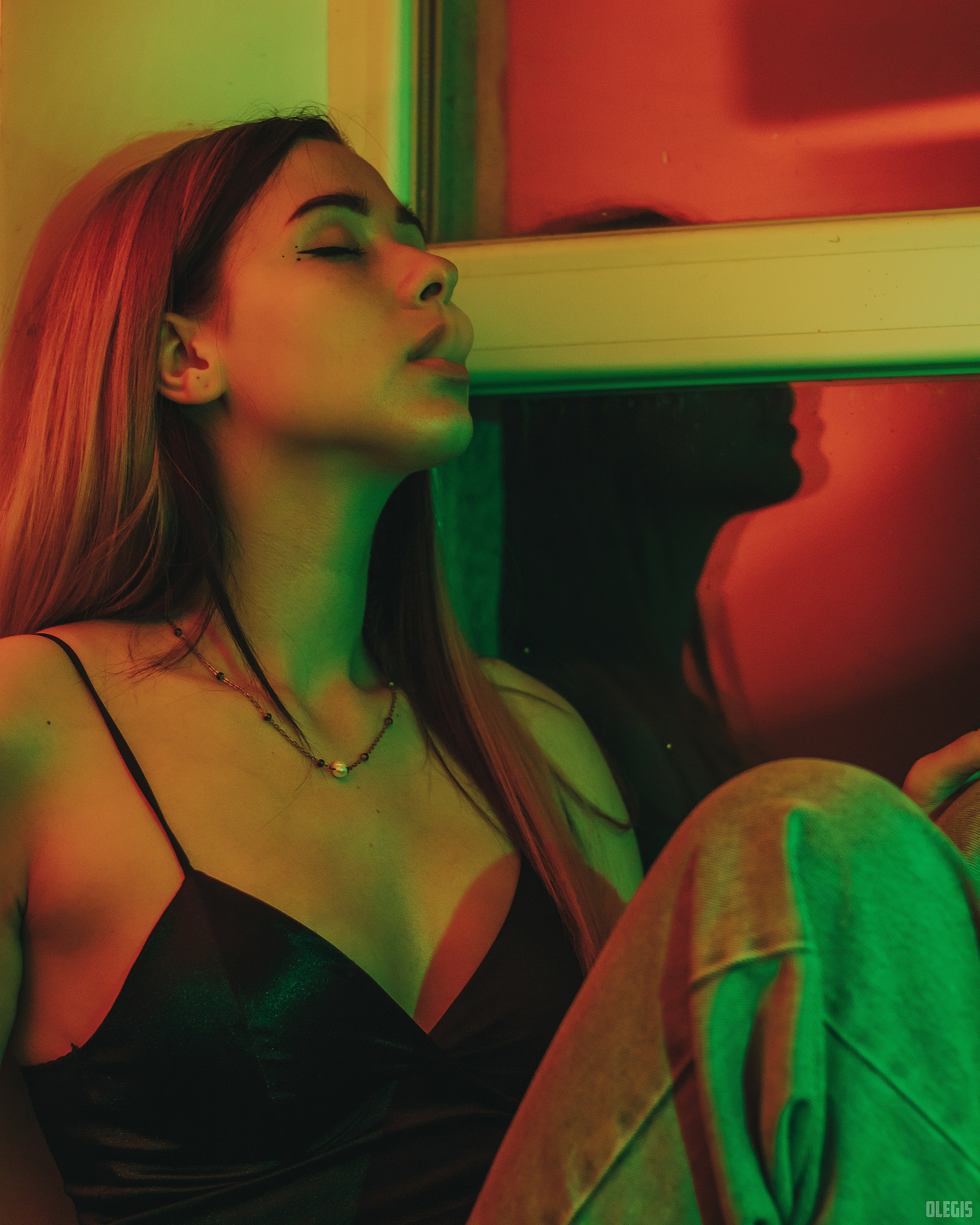 Фотосесія у під’їзді. Фотограф | Відеооператор Нікополь Олег Ісаченко