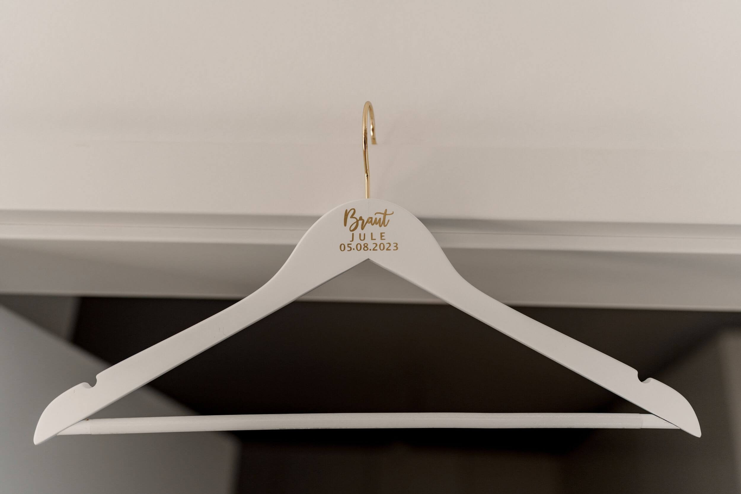 Church Wedding in Wiesbaden and Celebration at Brentanoscheune. Wedding photographer & videographer in Germany and Frankfurt | Denis Mirosnik