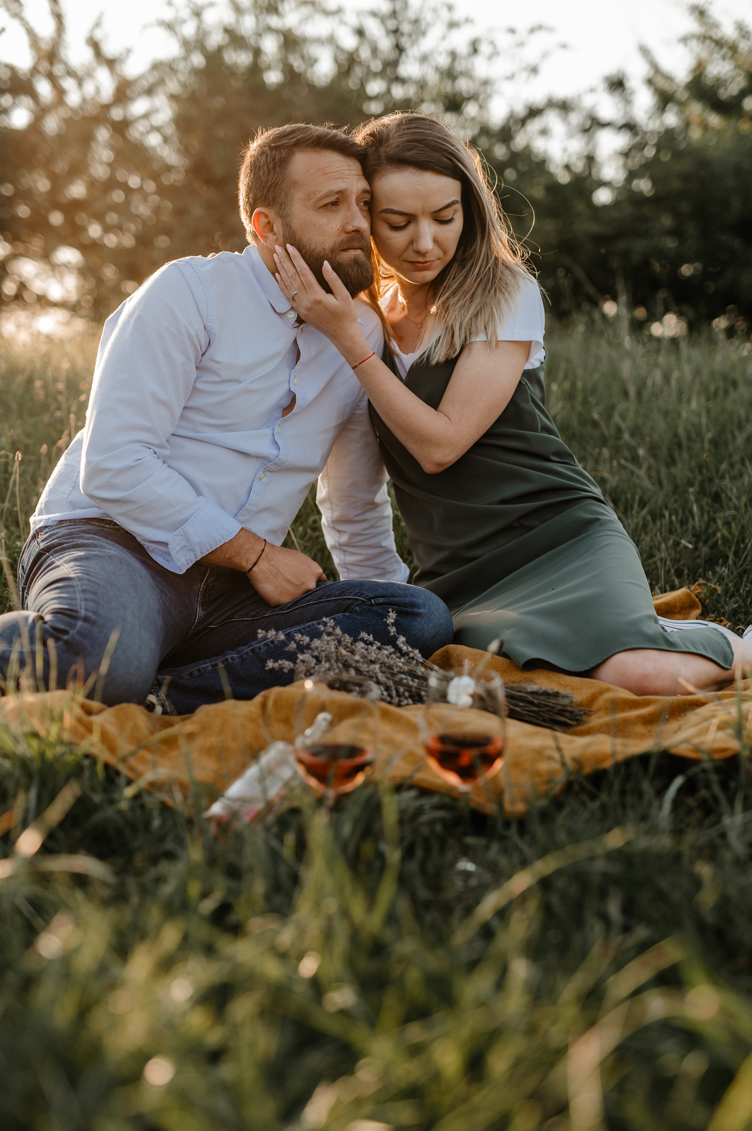 Save the date , sedinta foto la picnic, sedinta foto in natura. Proud Vision Weddings | Wedding Photography & Film — Servicii profesionale Foto Video Nunta Iasi