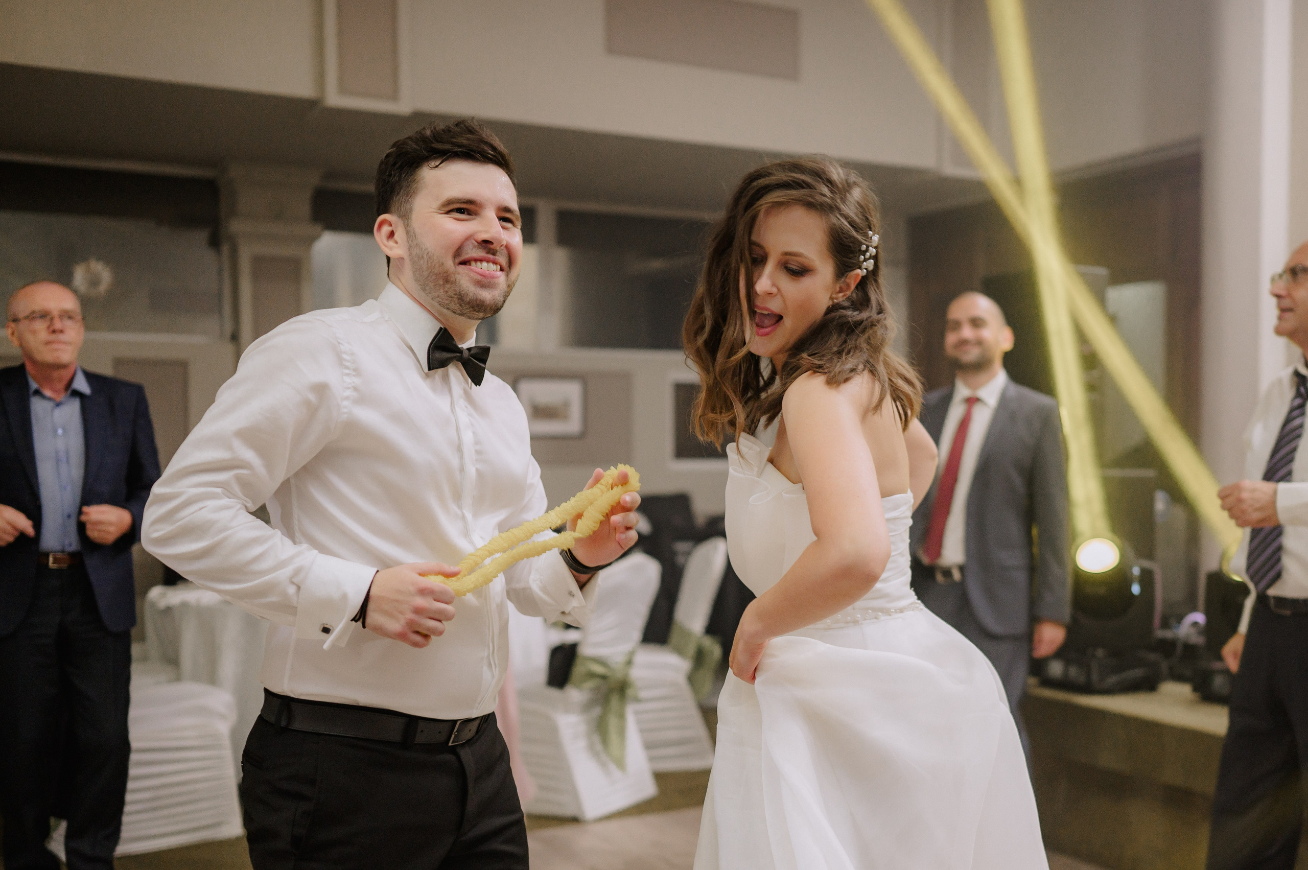 Servicii foto video profesionale pentru evenimentul tau. Proud Vision Weddings | Wedding Photography & Film — Servicii profesionale Foto Video Nunta Iasi