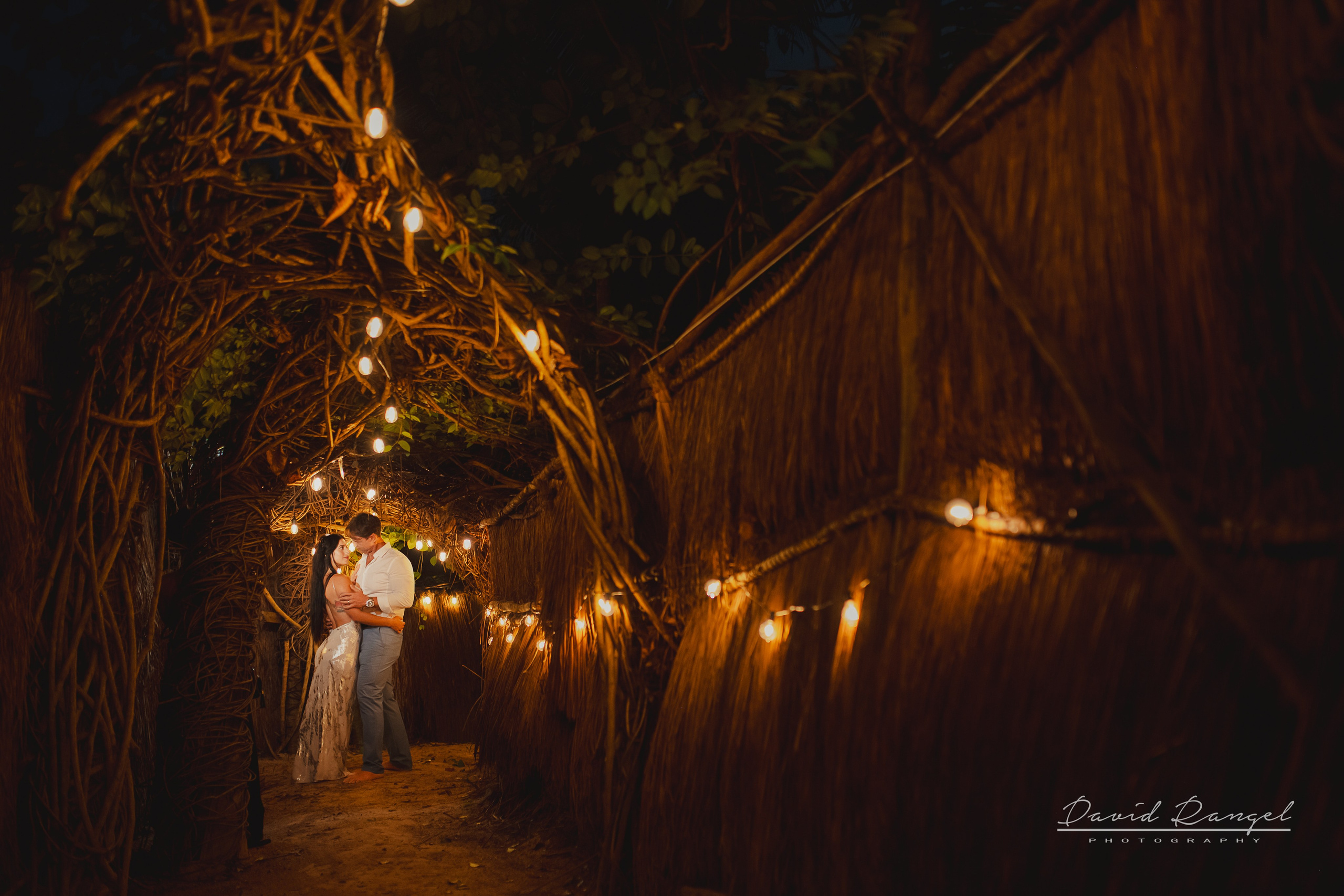 Mayan Weddings. Destination wedding photographer based in Cancun and Riviera Maya with service worldwide