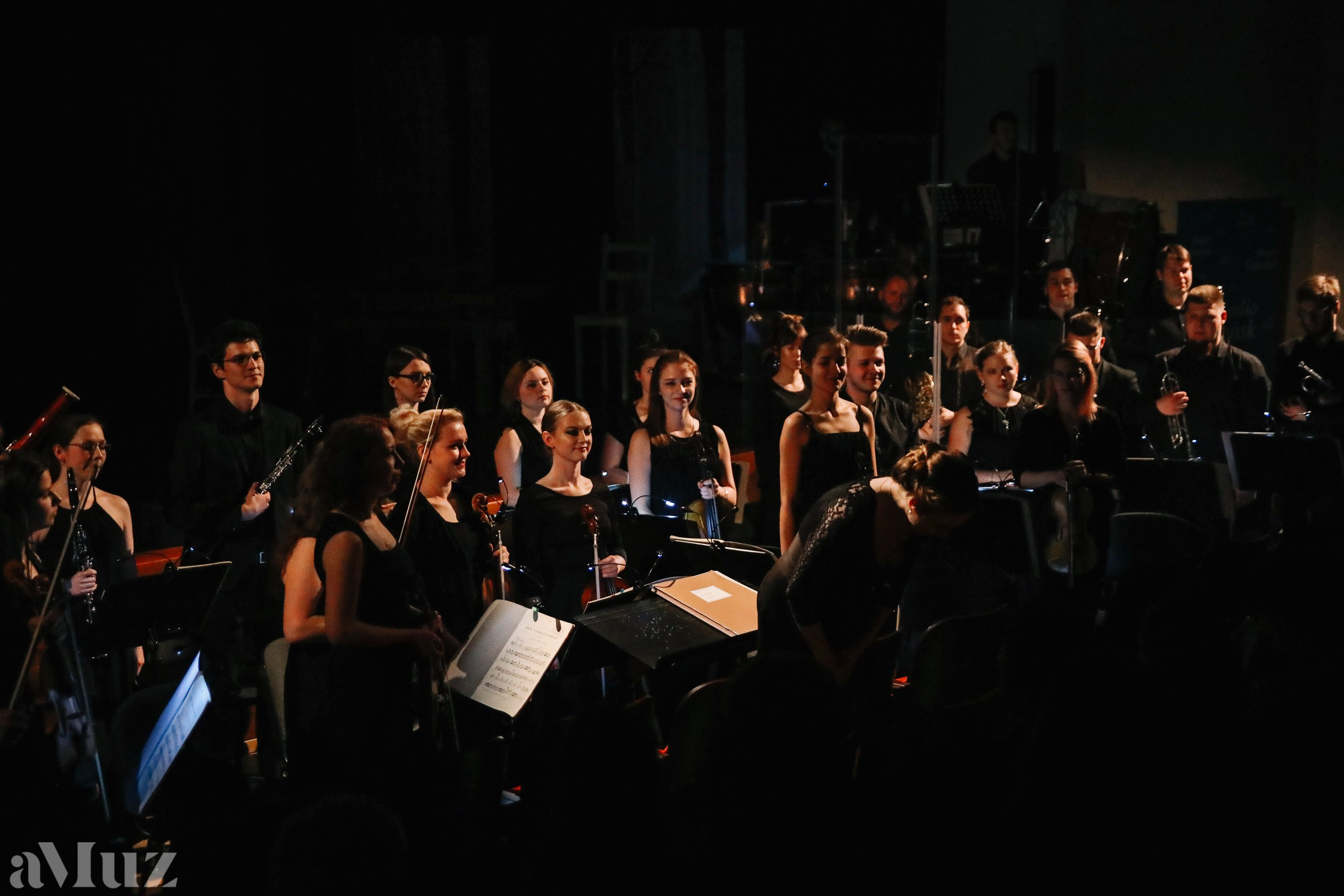 Opera Łąkowa. Fotograf Ślubny Warszawa - Sesje Biznesowe Rodzinne Eventy