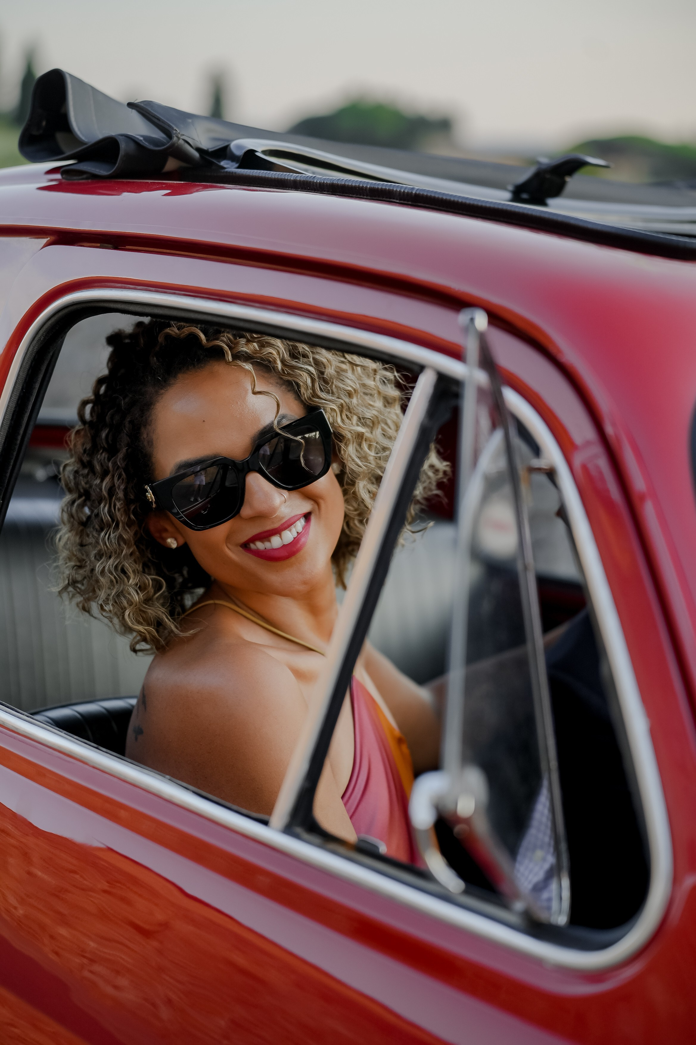 Photoshoot with Fiat 500 & Retro Cars. Wedding Photographer in Italy