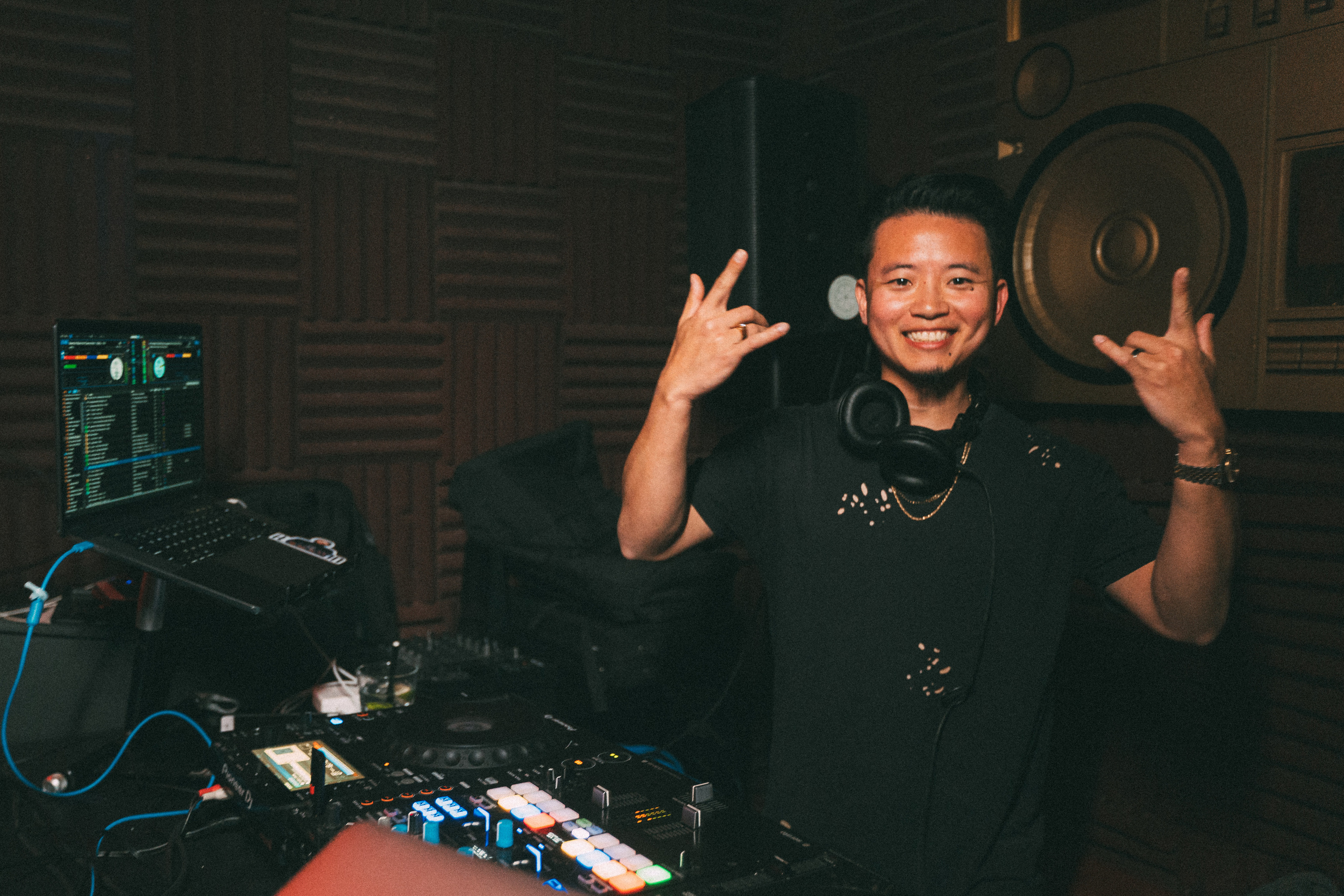 Bar “Regulars”. Creative photograph in Toronto Dmitrii Bondarenko