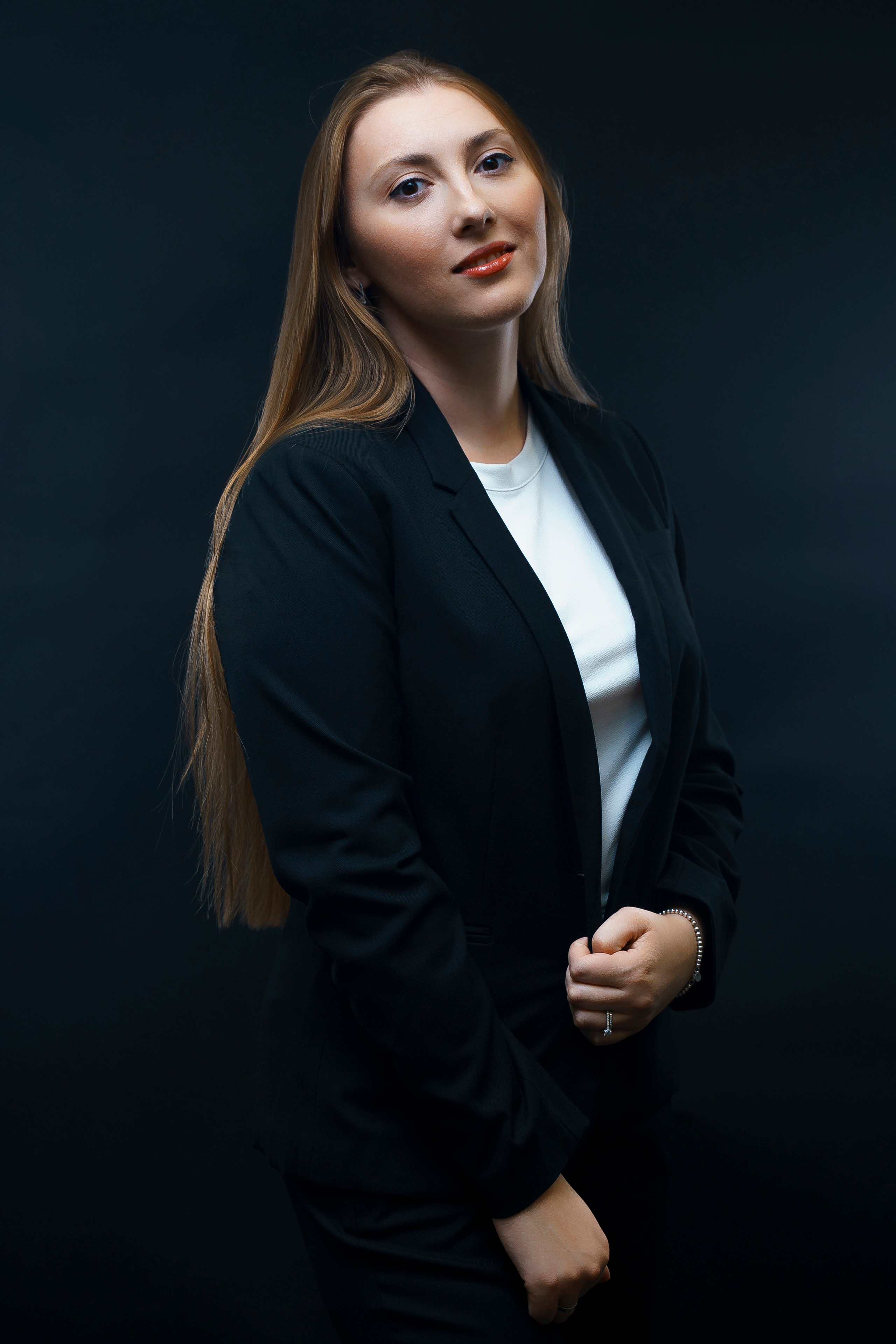 Woow Canada. Creative photograph in Toronto Dmitrii Bondarenko