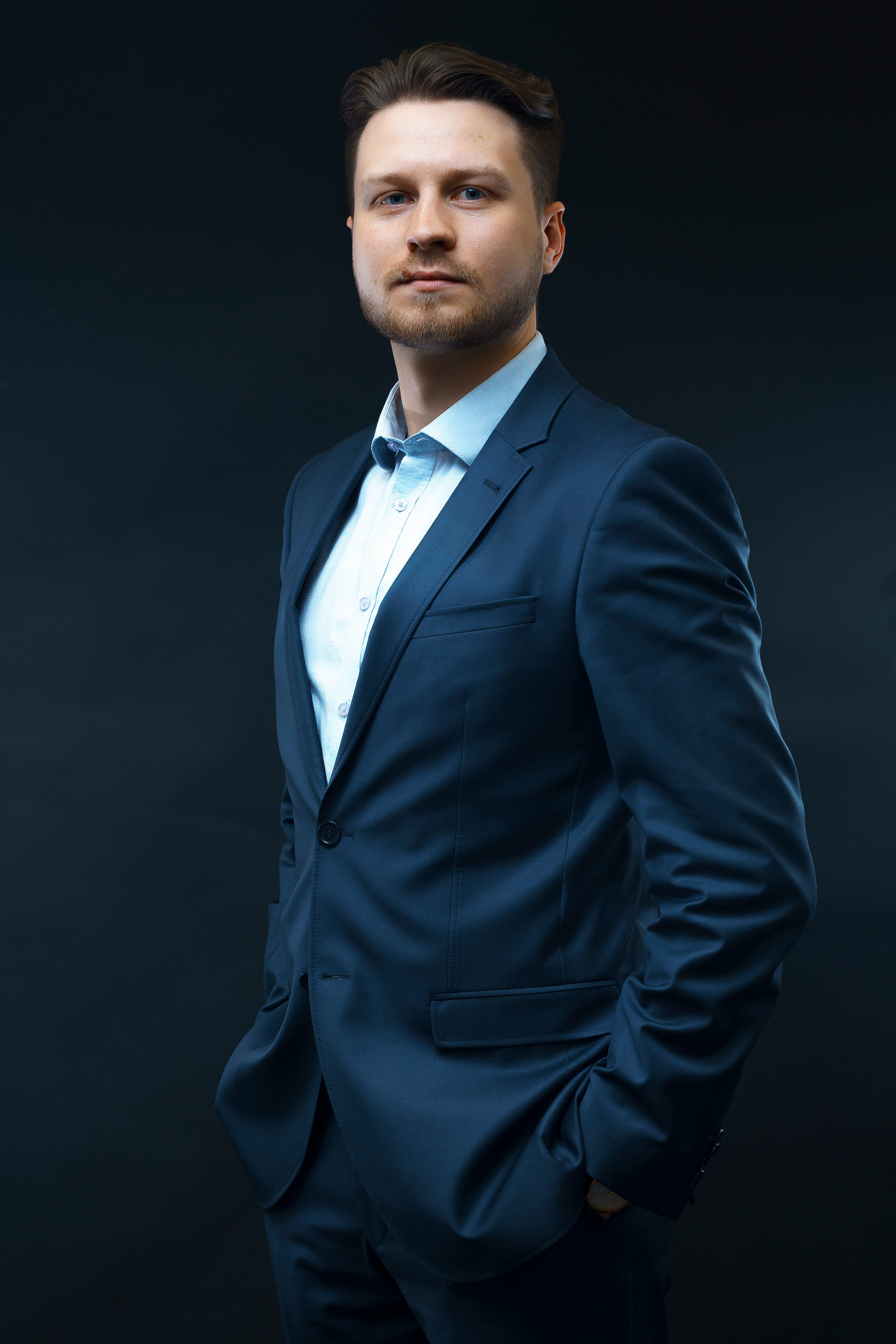 Woow Canada. Creative photograph in Toronto Dmitrii Bondarenko