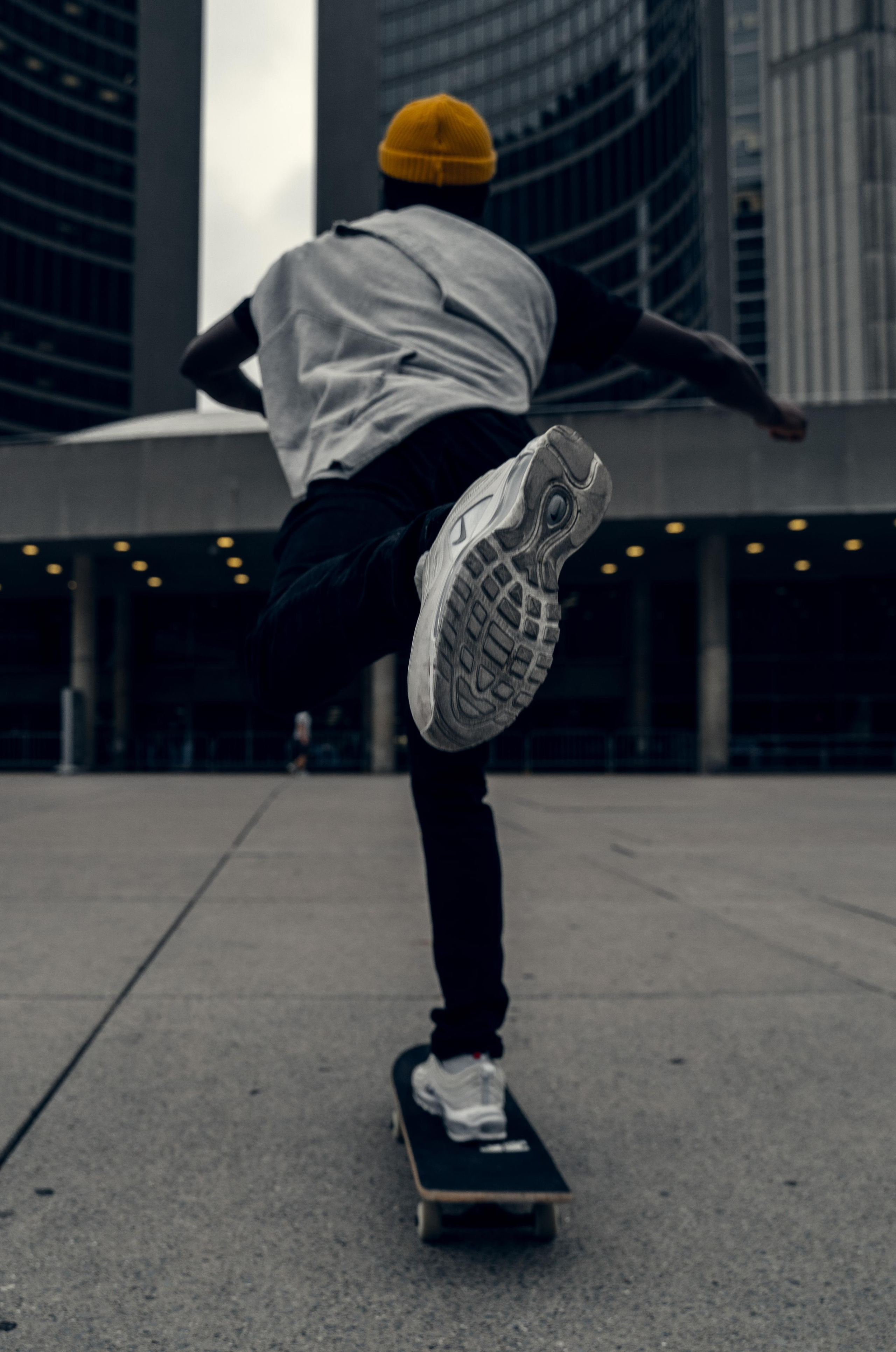 Yusso on square. Creative photograph in Toronto Dmitrii Bondarenko