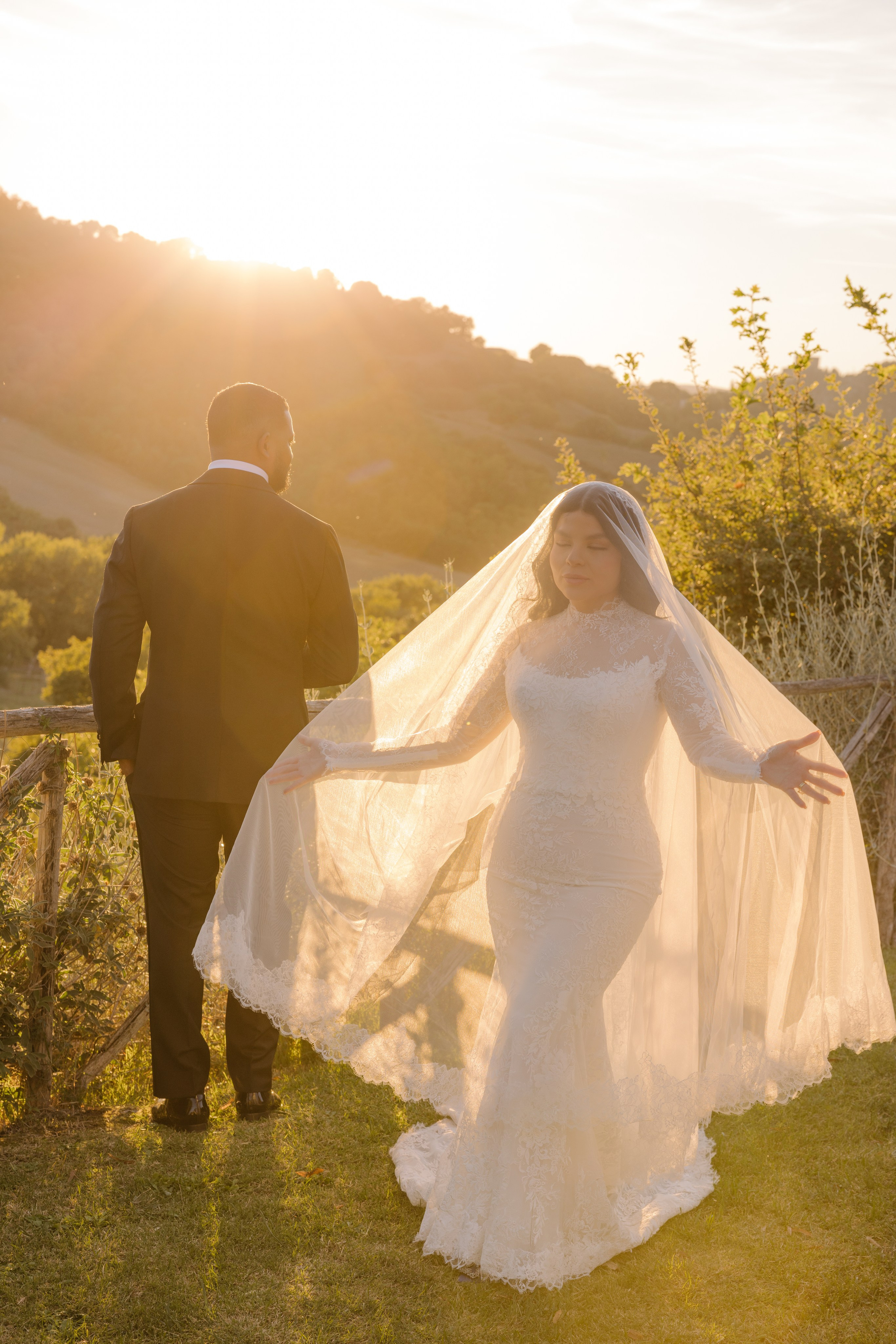 Mitcell&Melanie digital. Wedding photographer Italy