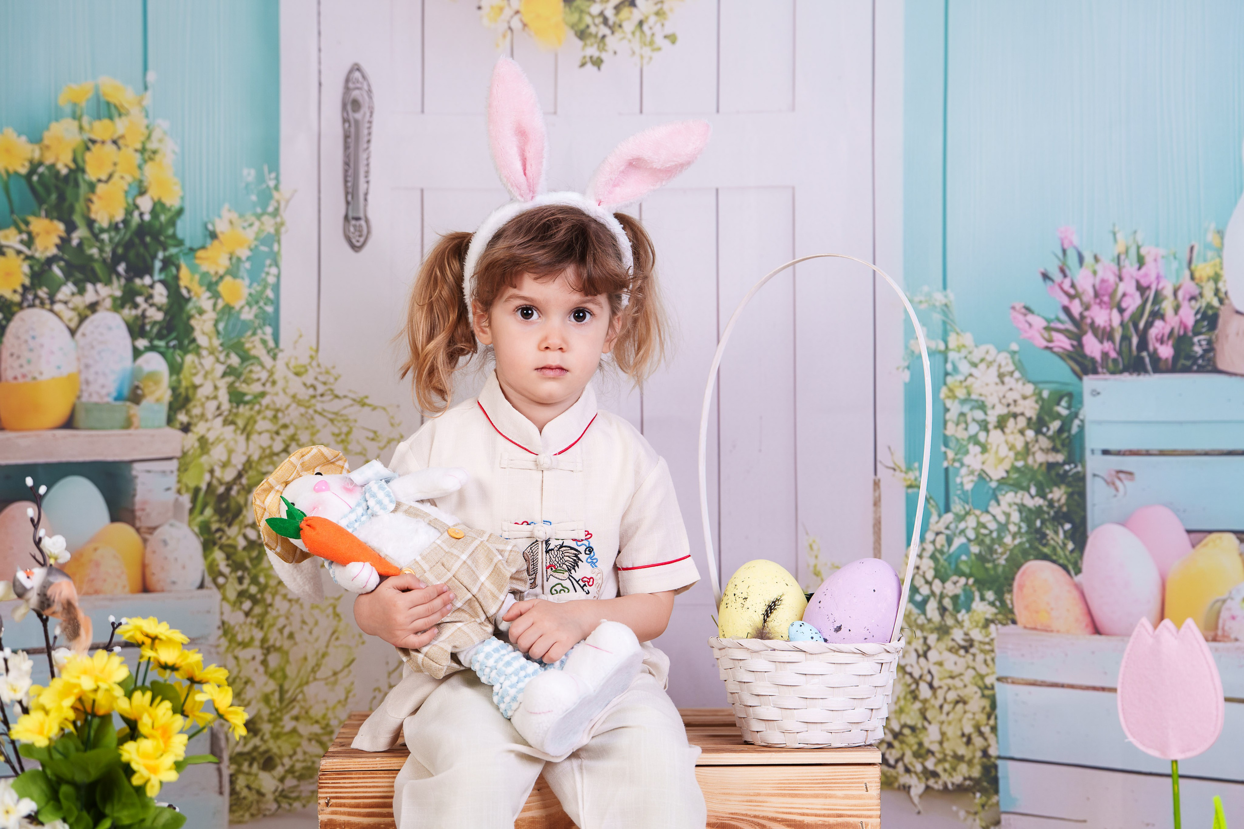 Sedinta foto Paste - Gradinita Miniterra. Liviu Andrei - Fotograf