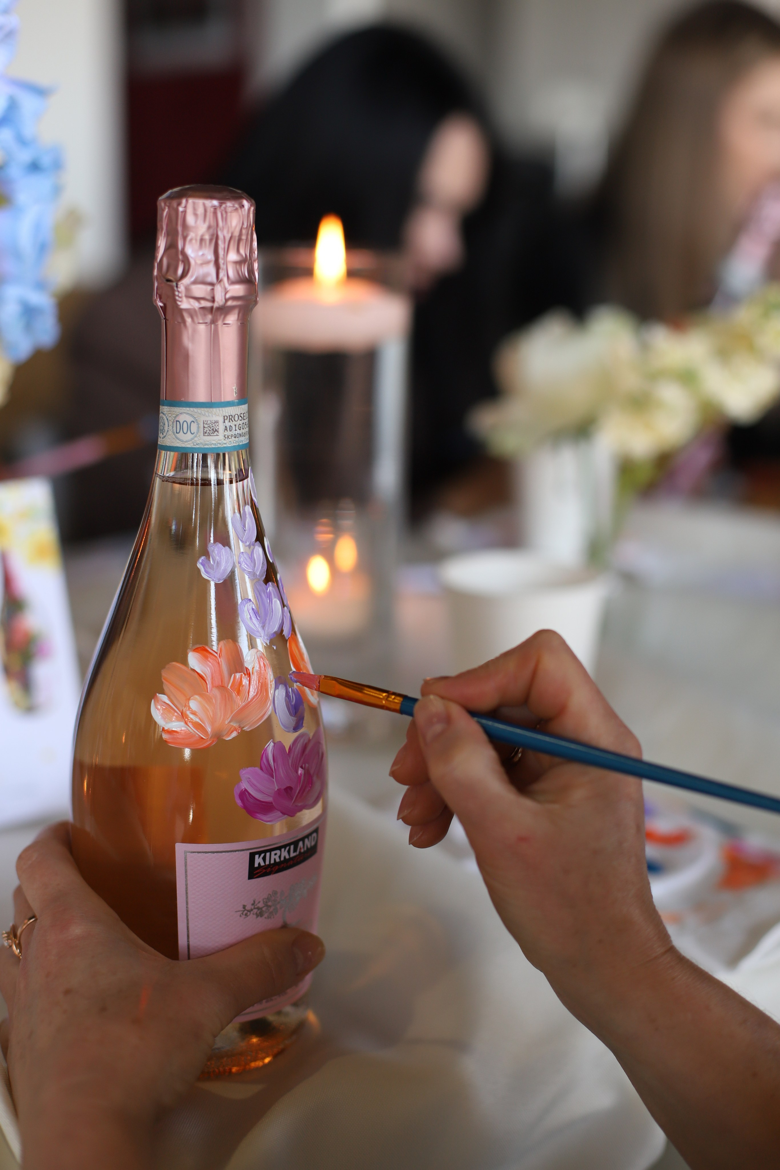 Пляшки для перемоги. VALERIIA VIUNOVA individual shooting\love story\event\brand