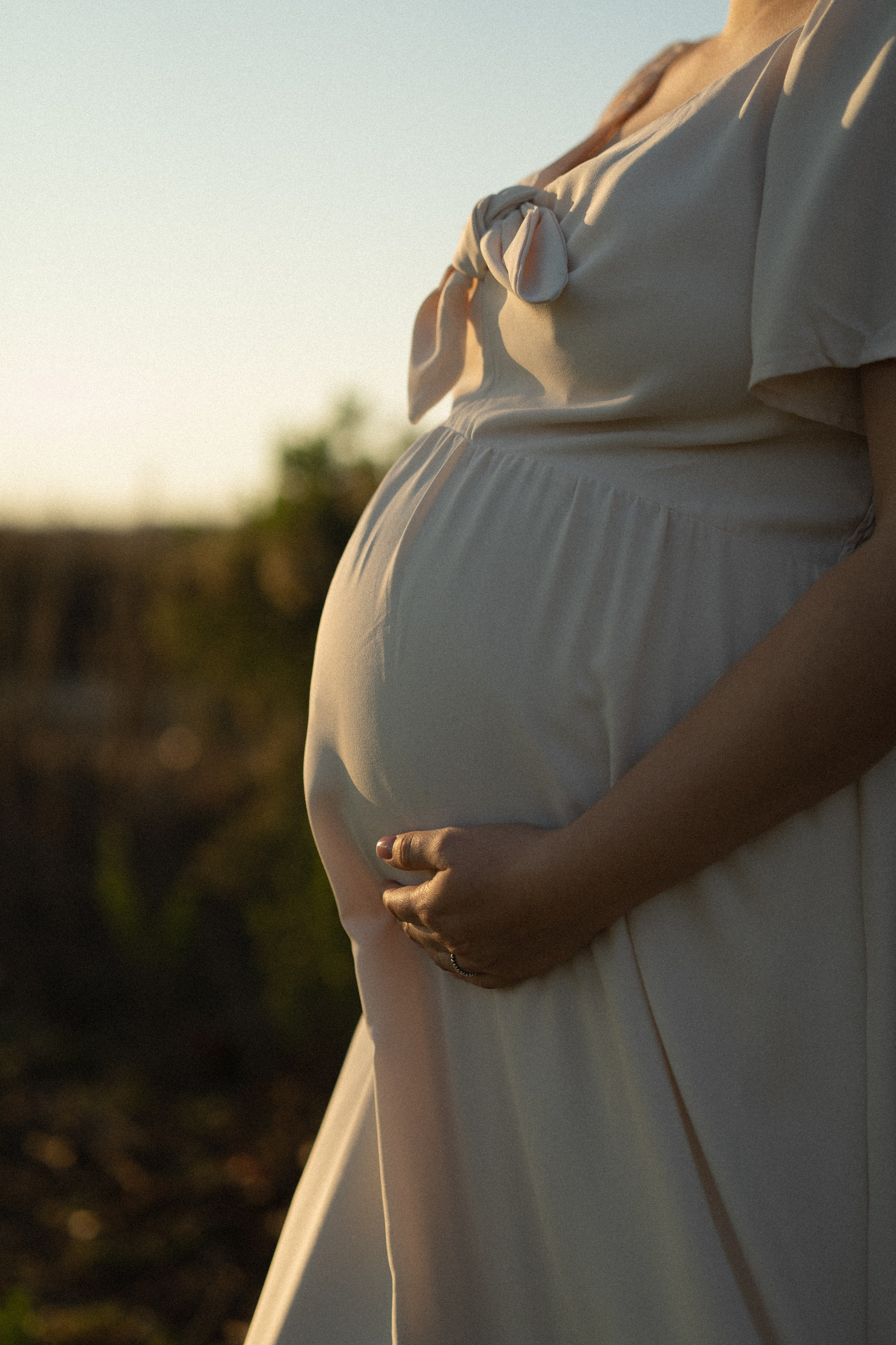 Family walk and wonderful 9 month of pregnancy. Portrait, family, maternity & wedding photography & videography in SoCal Kseni Vibe