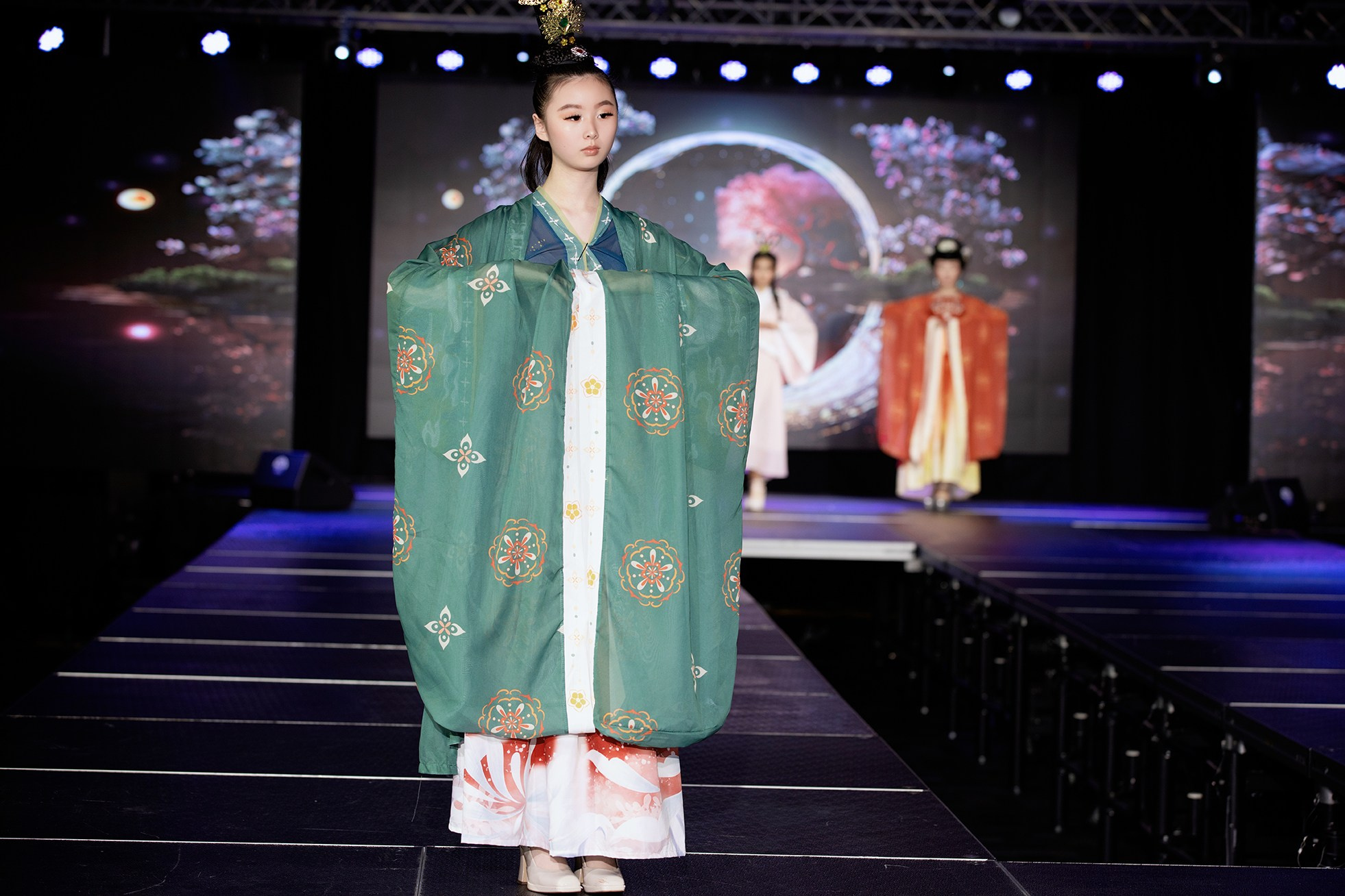 SHOW. Joanna Jin Photography