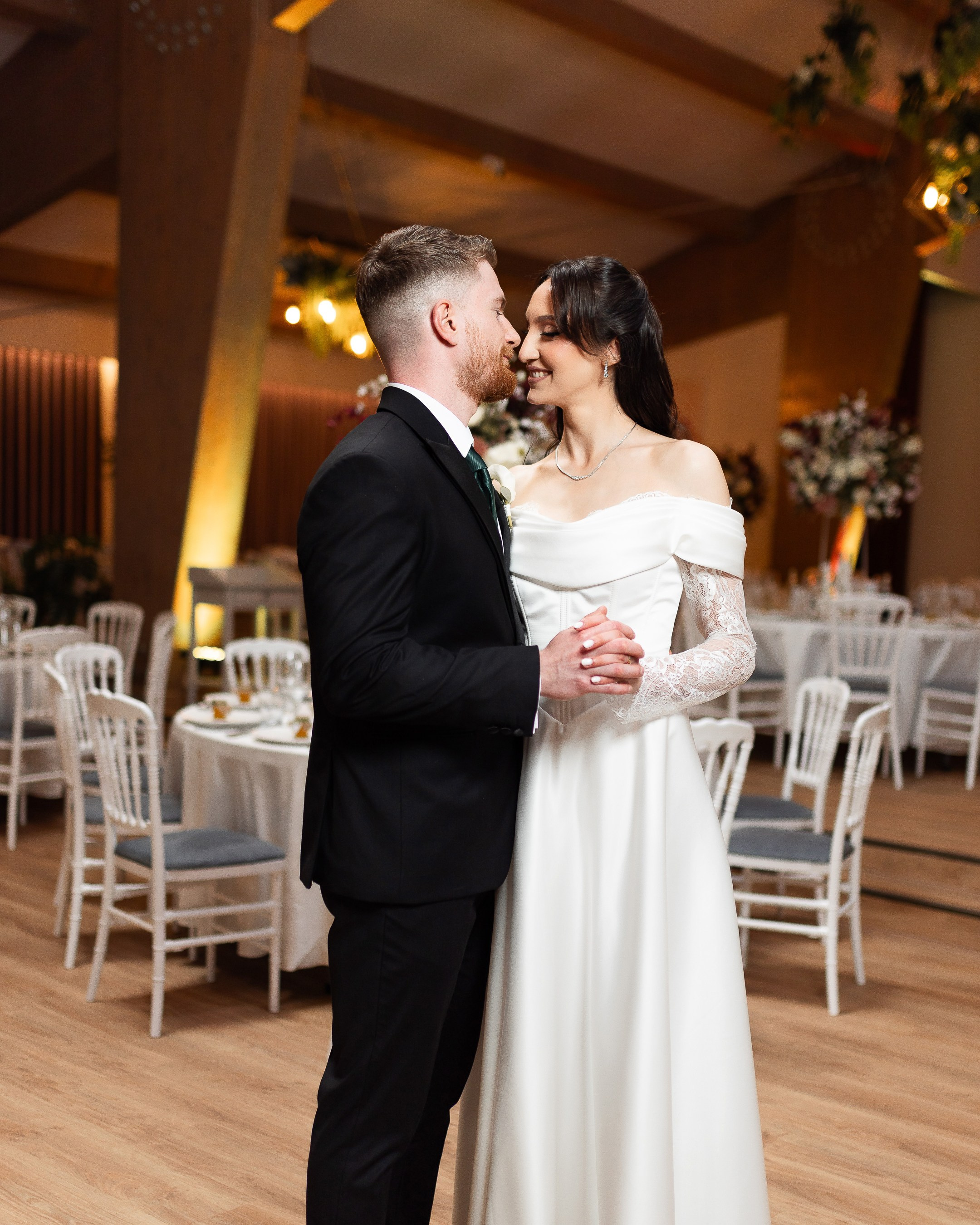 Bianca & Bogdan. Vlad Aconstantinesei Photographer