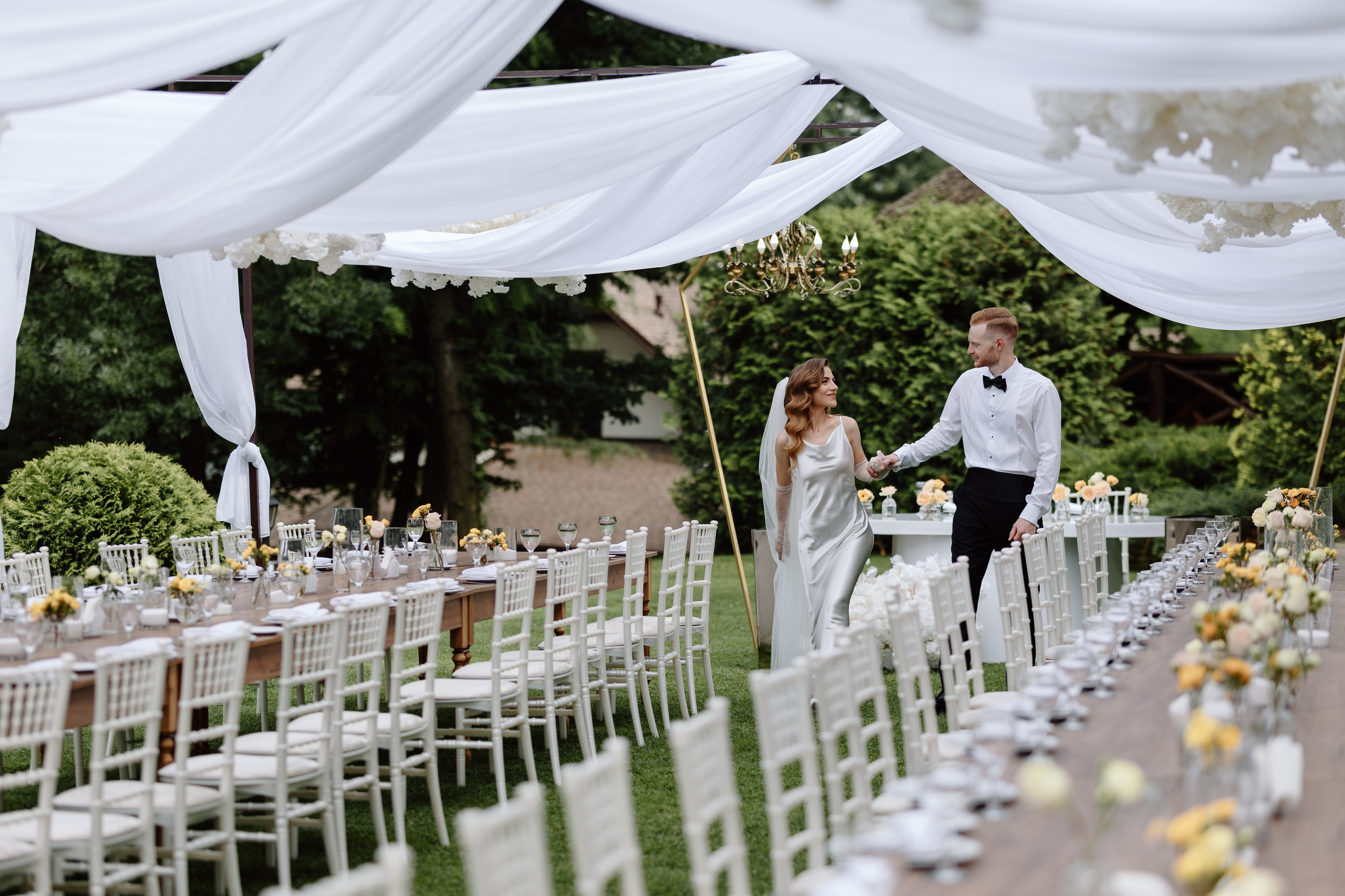 Corina & Dumitru. Main