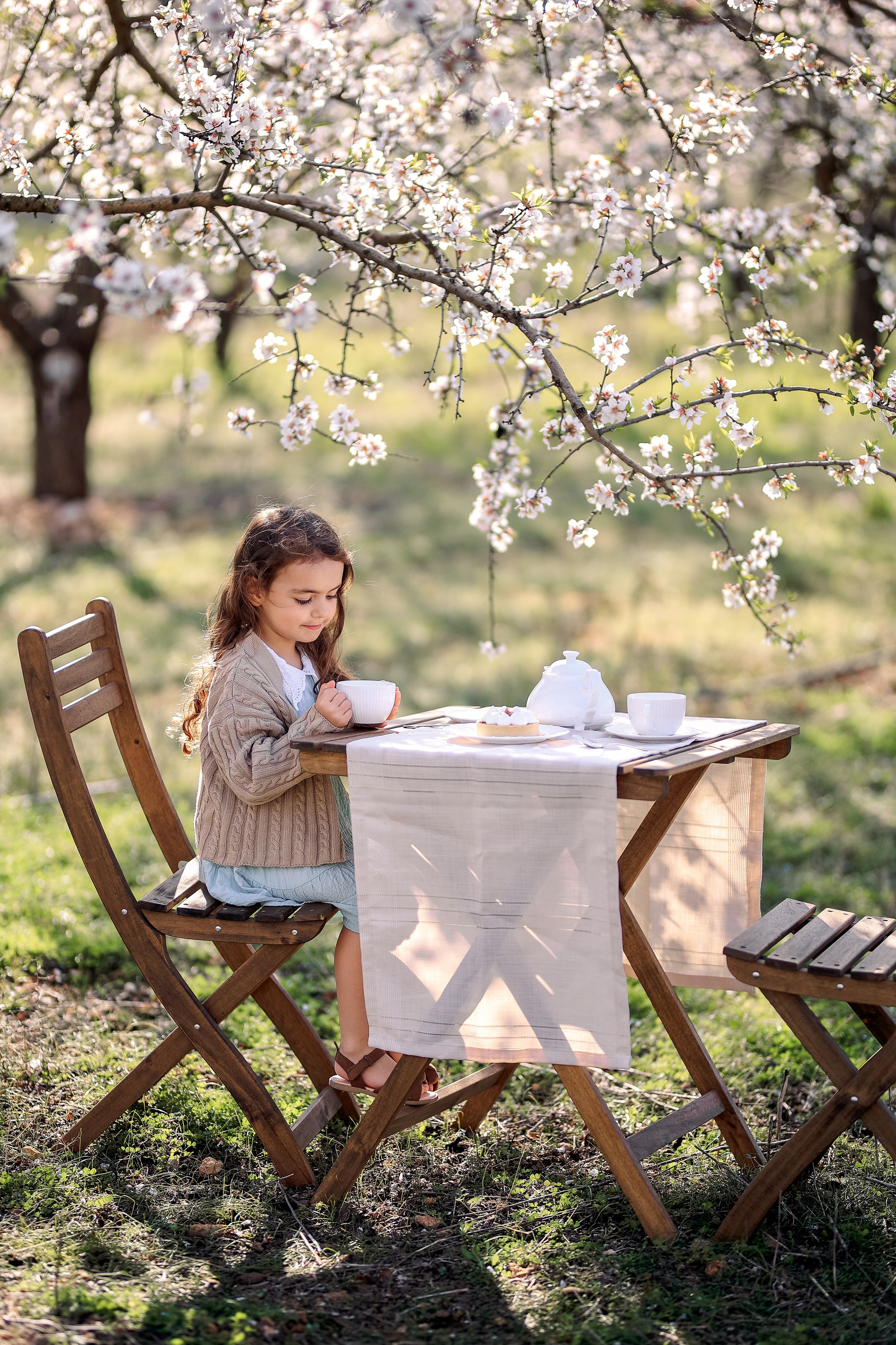 Фотосессия в цветущем миндале. Фотограф в Турции, Анталии, Кемере, Белеке, Сиде, Каше, Калкане, Фетхие