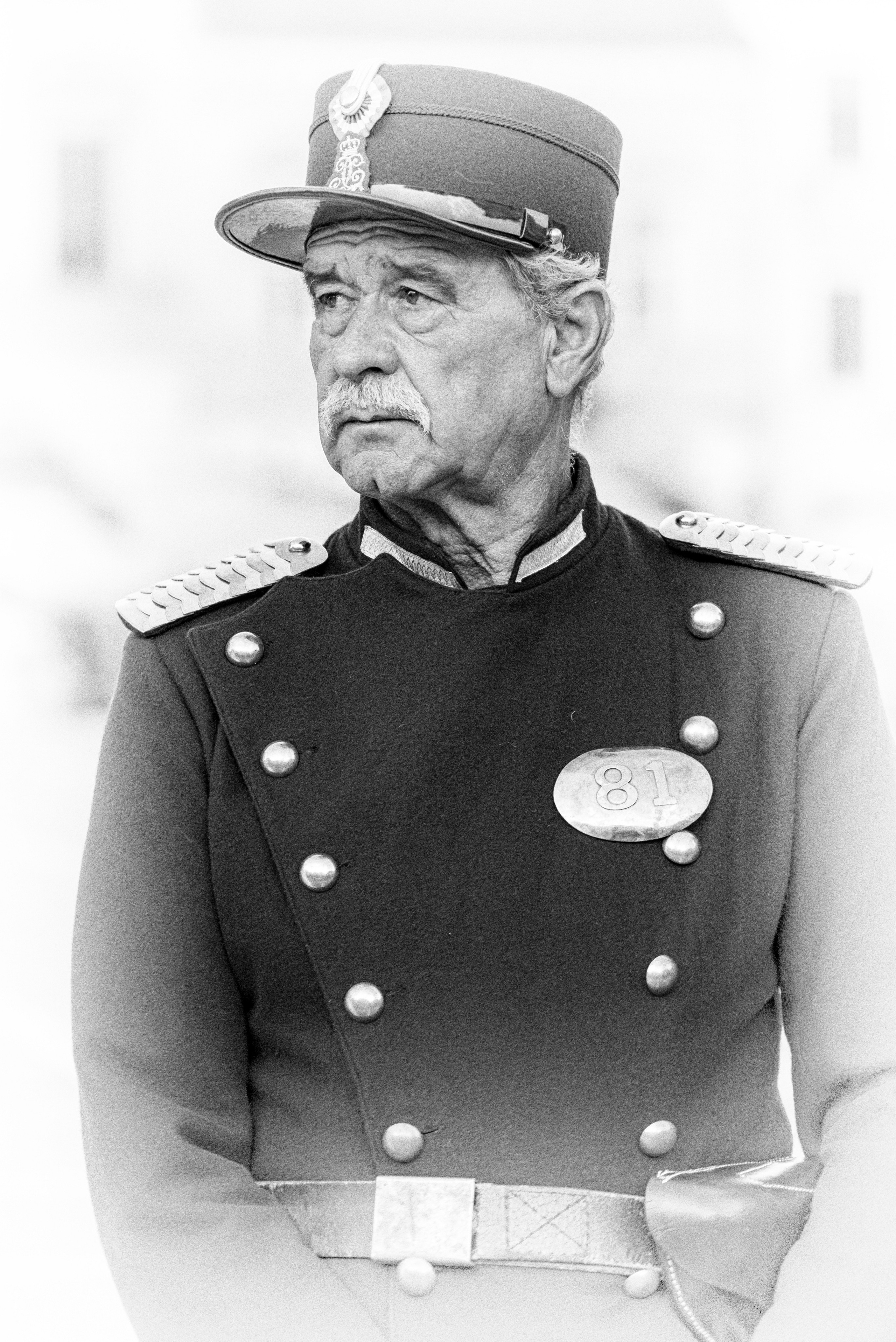 B & W. Daniel Hașiegan