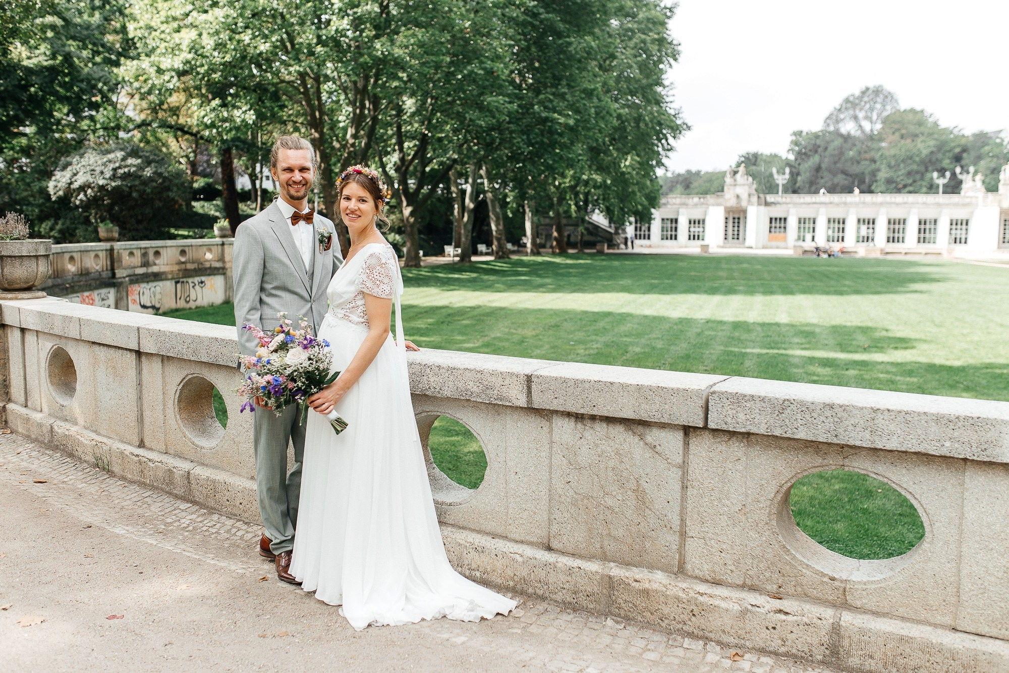 Magische Momente im Clärchens Ballhaus. Hochzeitsfotografie in Berlin Nataliia Schütze