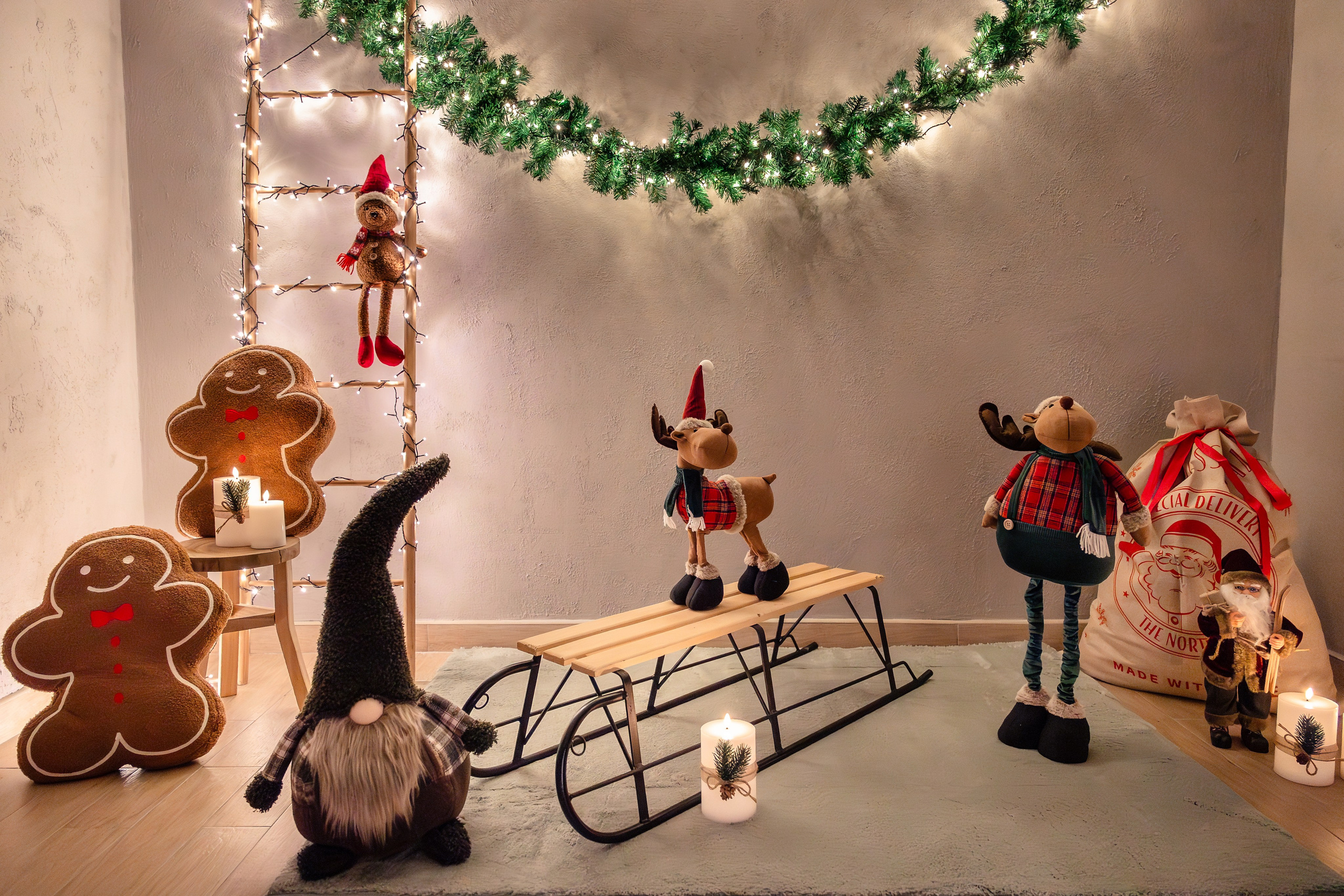 Them Artsy Studios — Ședințe Foto de Crăciun by Fulop Robert & Oana Petrea