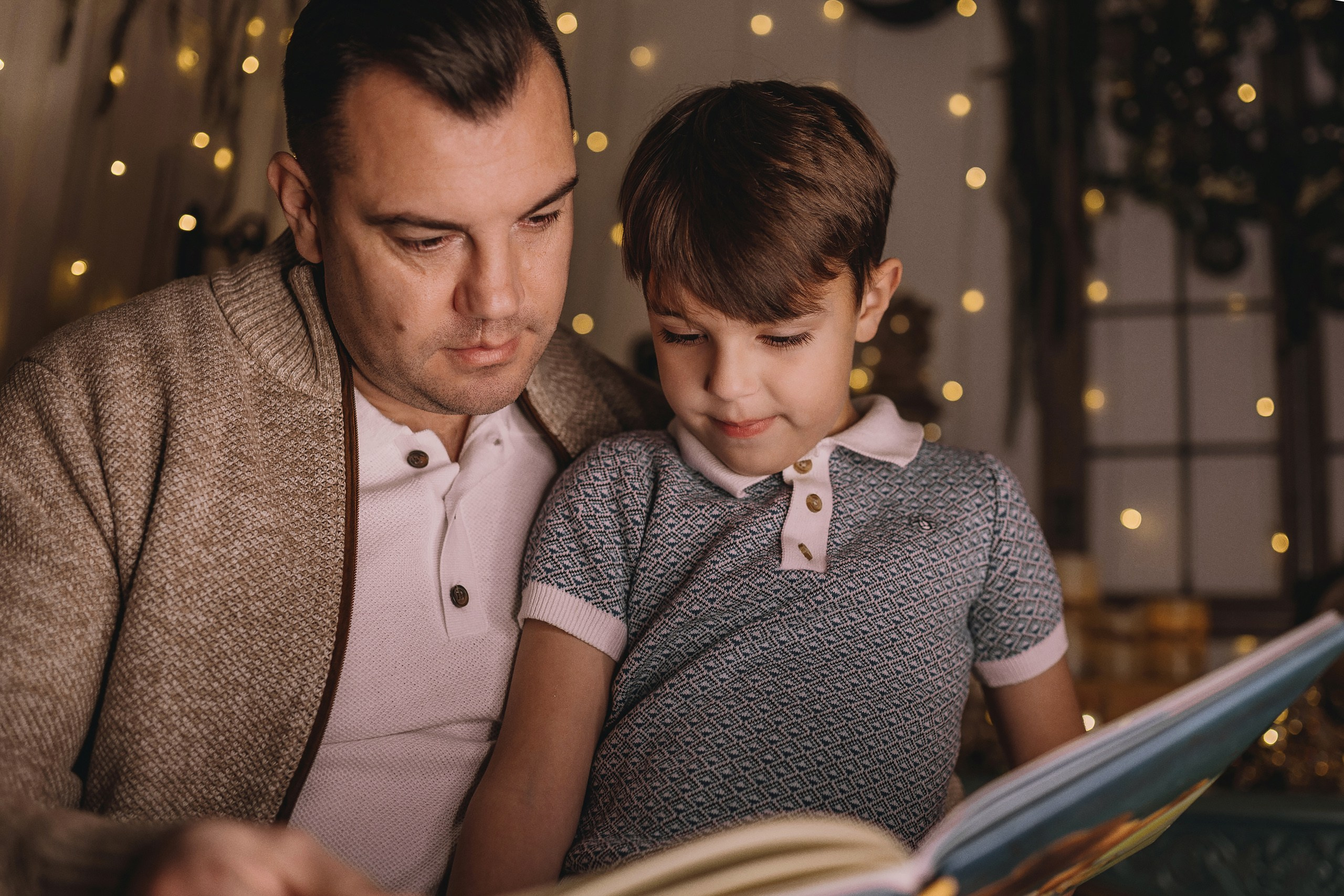 11.28.2025 Christmas Photoshoot. Wedding family event photographer in Chicago Nick Yushevich