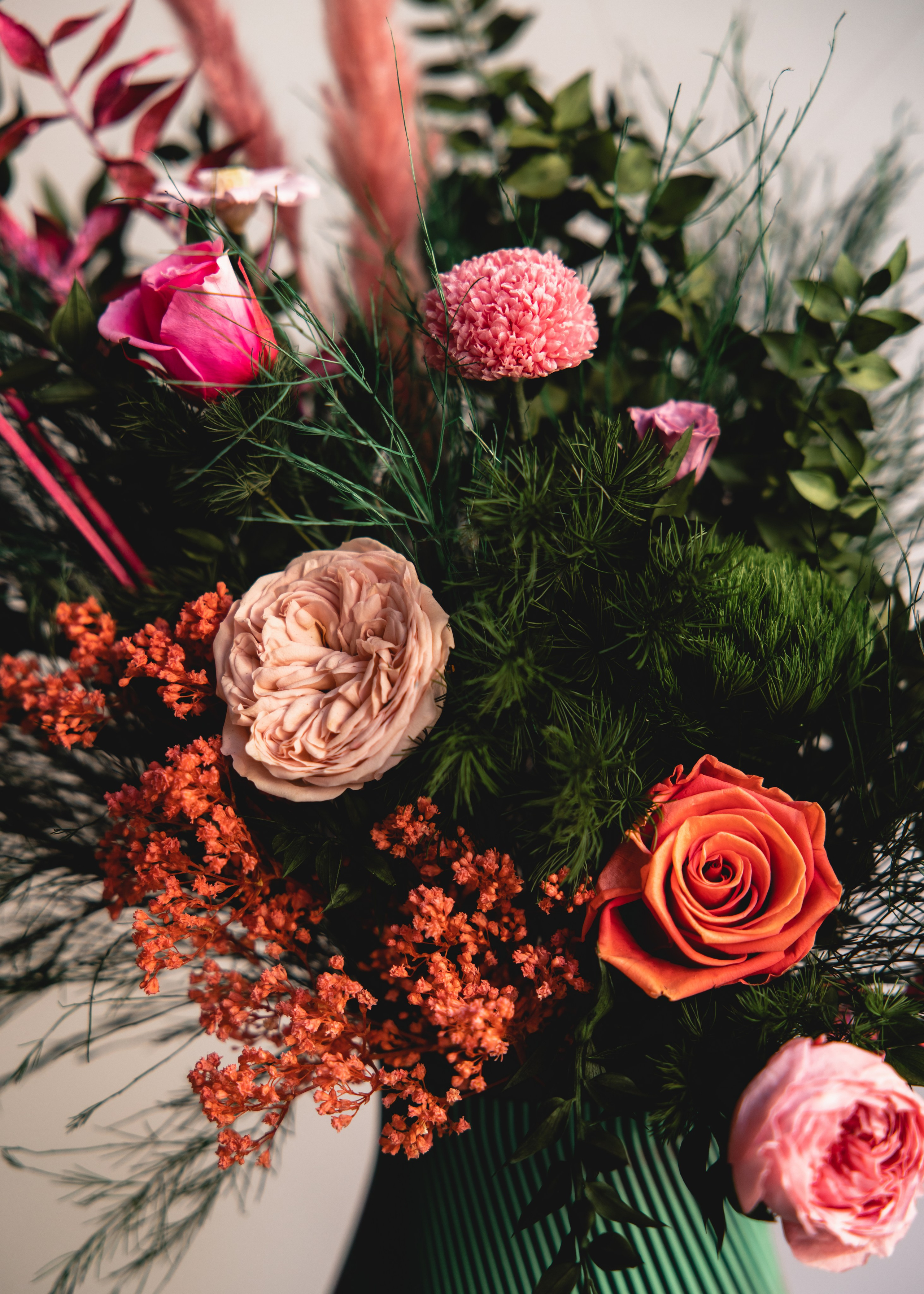 Wow blomster. Professional wedding photographer in Copenhagen, Denmark — Julia Byron