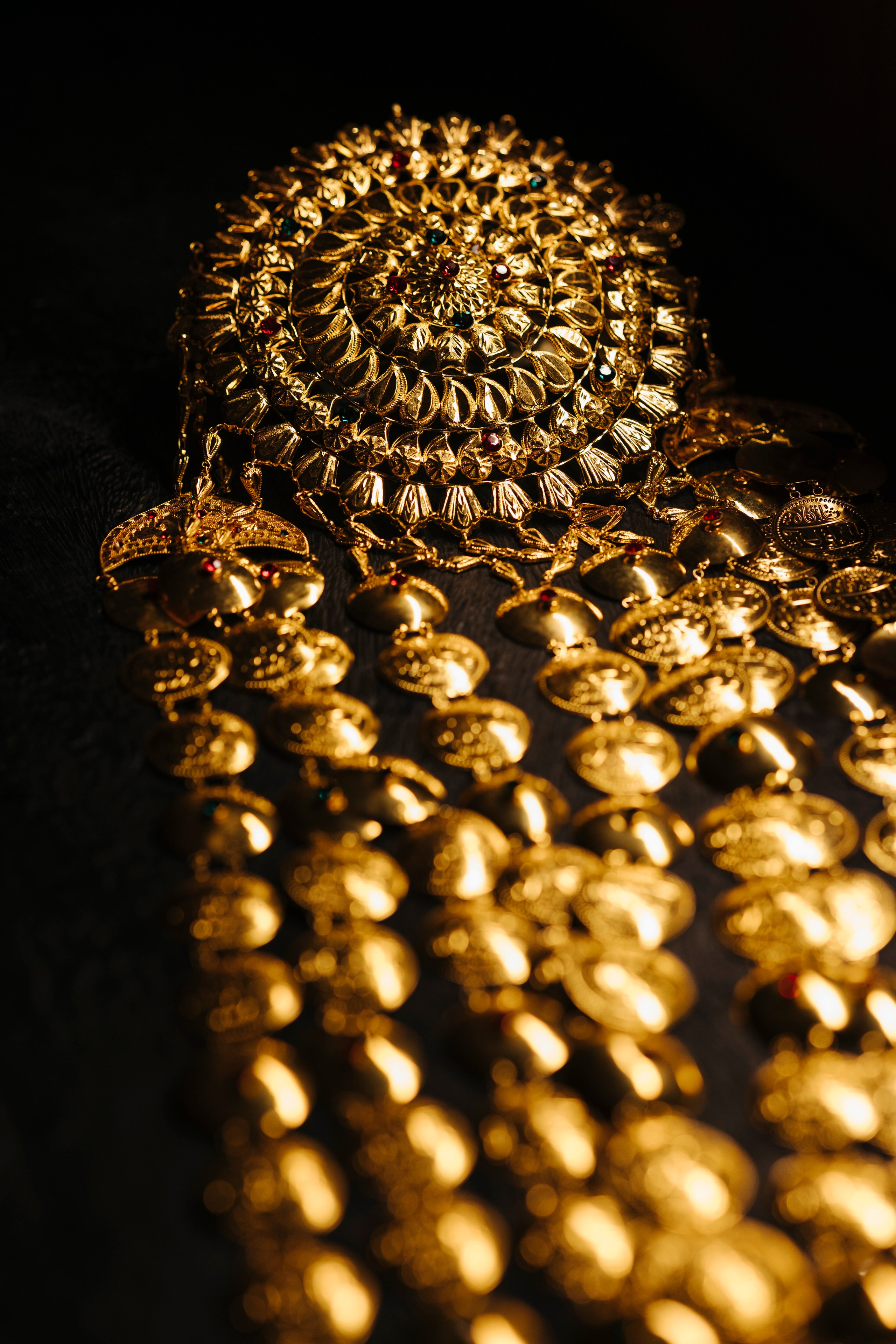 Meera Henna. Wedding, Maternity & Family Photographer in Dubai, UAE & Worldwide
