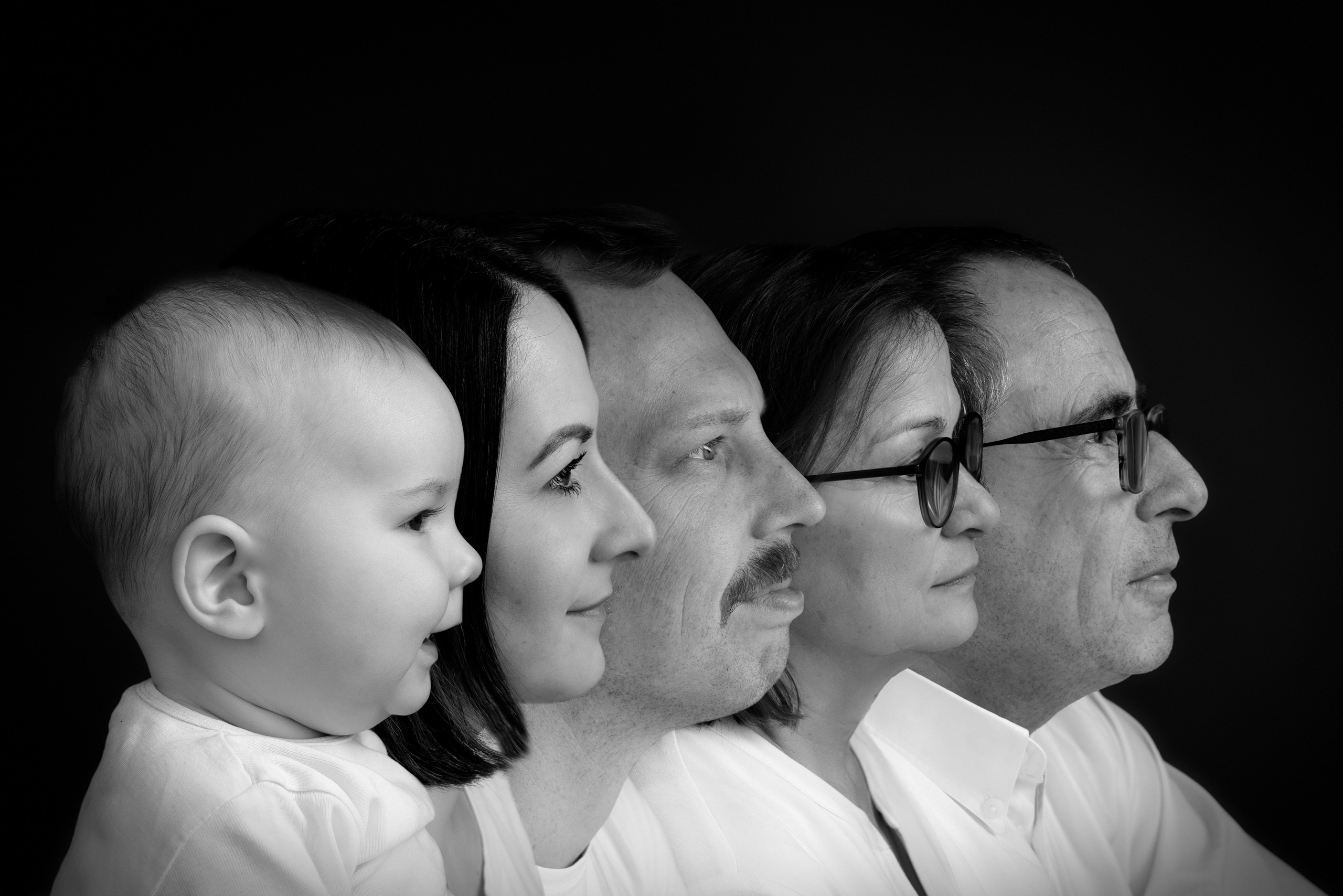 Familieshooting. Neugeborenenfotografin und Retoucher in Augsburg Nastassia Schneider